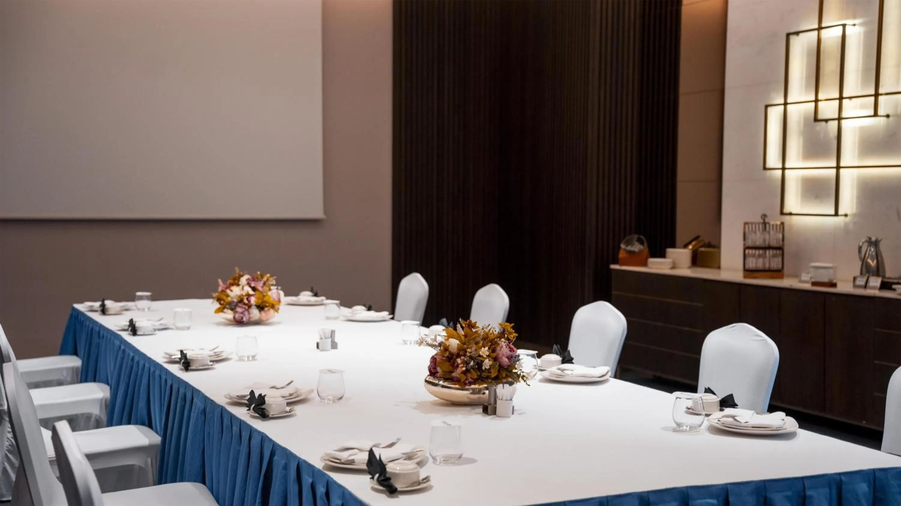 Meeting/conference room in Radisson Blu Hotel & Conference Center, Niamey