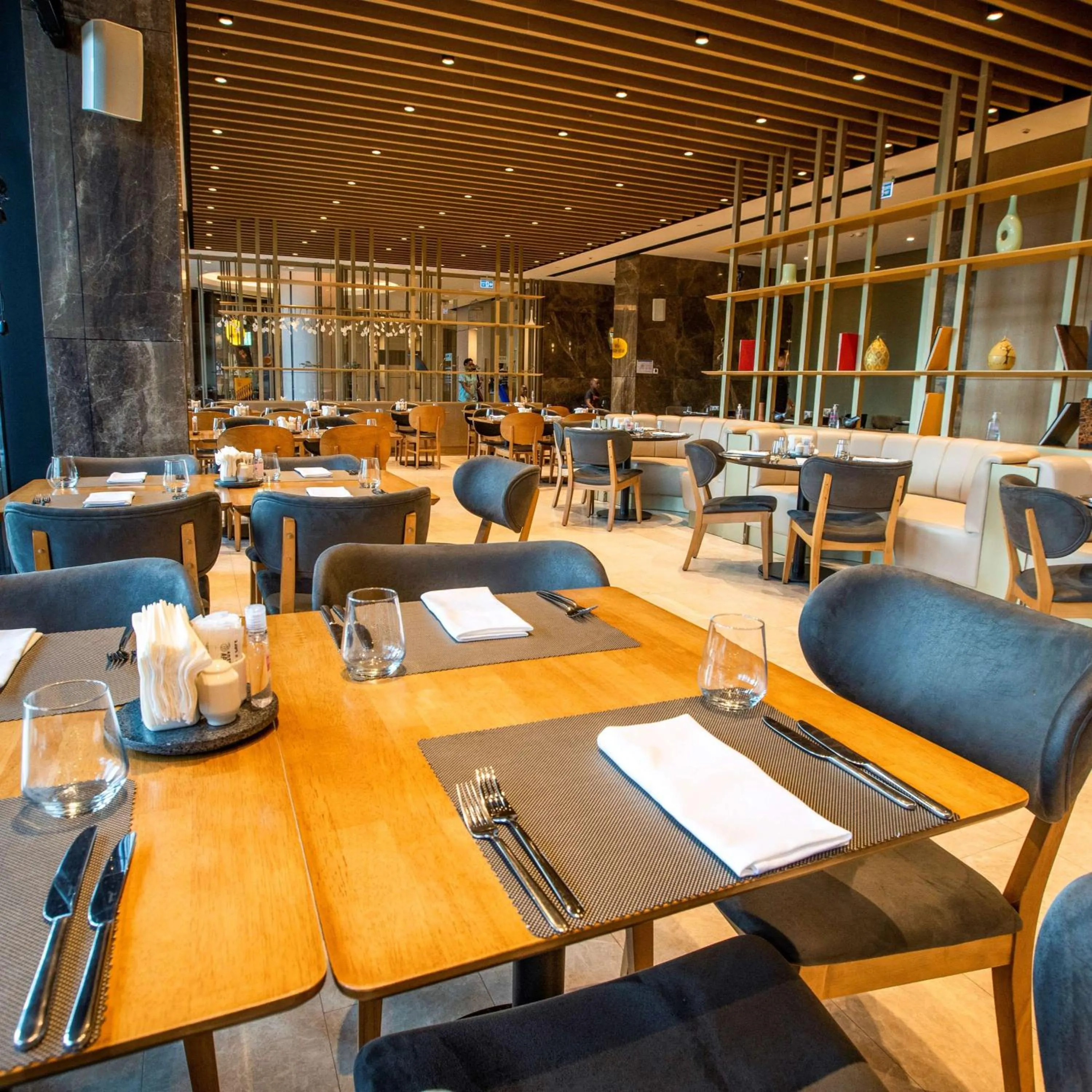 Restaurant/places to eat in Radisson Blu Hotel & Conference Center, Niamey