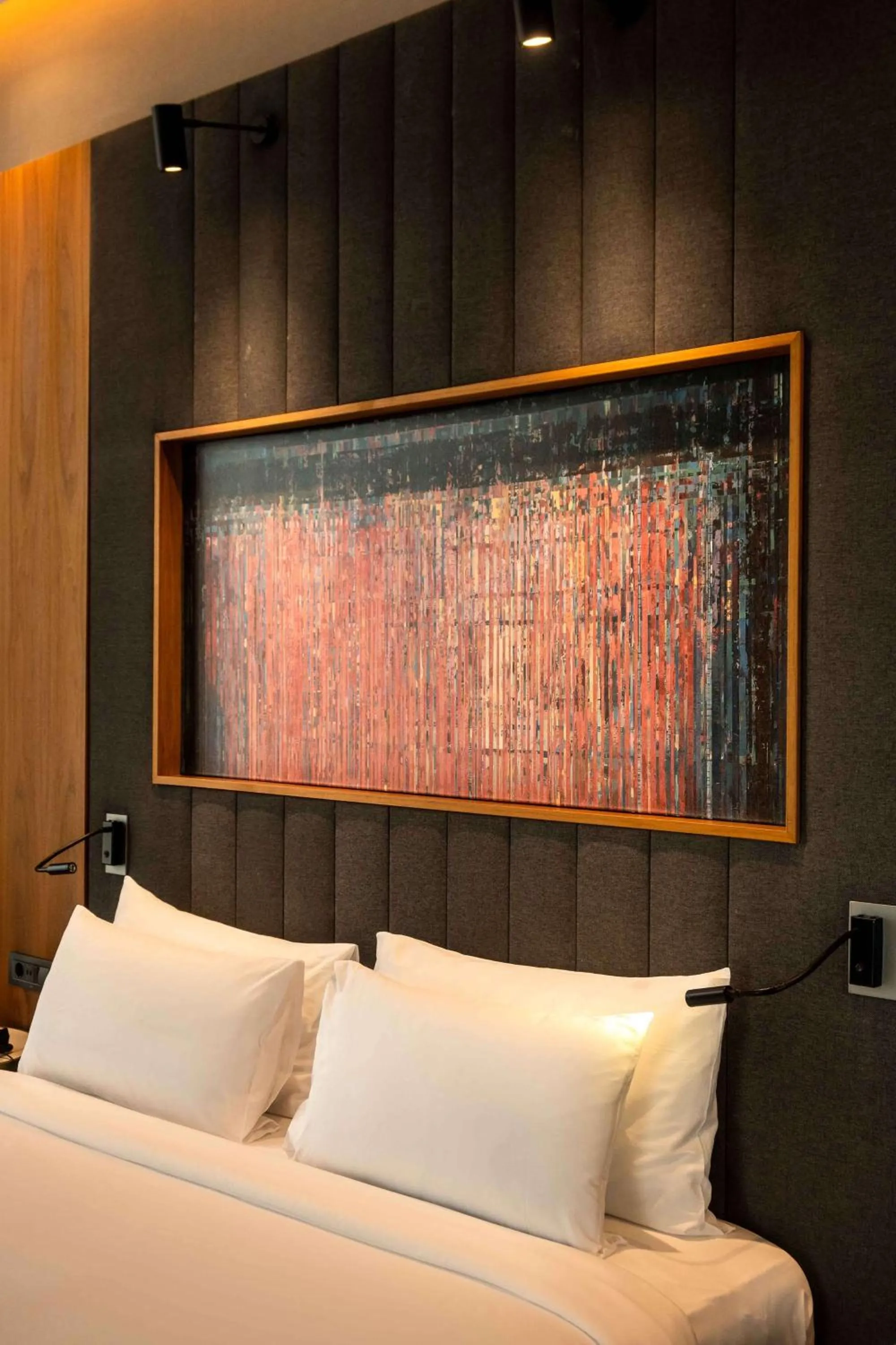 Photo of the whole room, Bed in Radisson Blu Hotel & Conference Center, Niamey