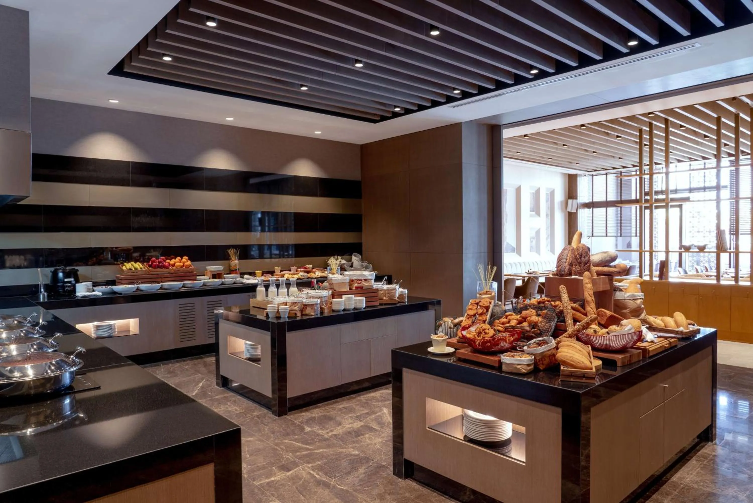 Restaurant/places to eat in Radisson Blu Hotel & Conference Center, Niamey