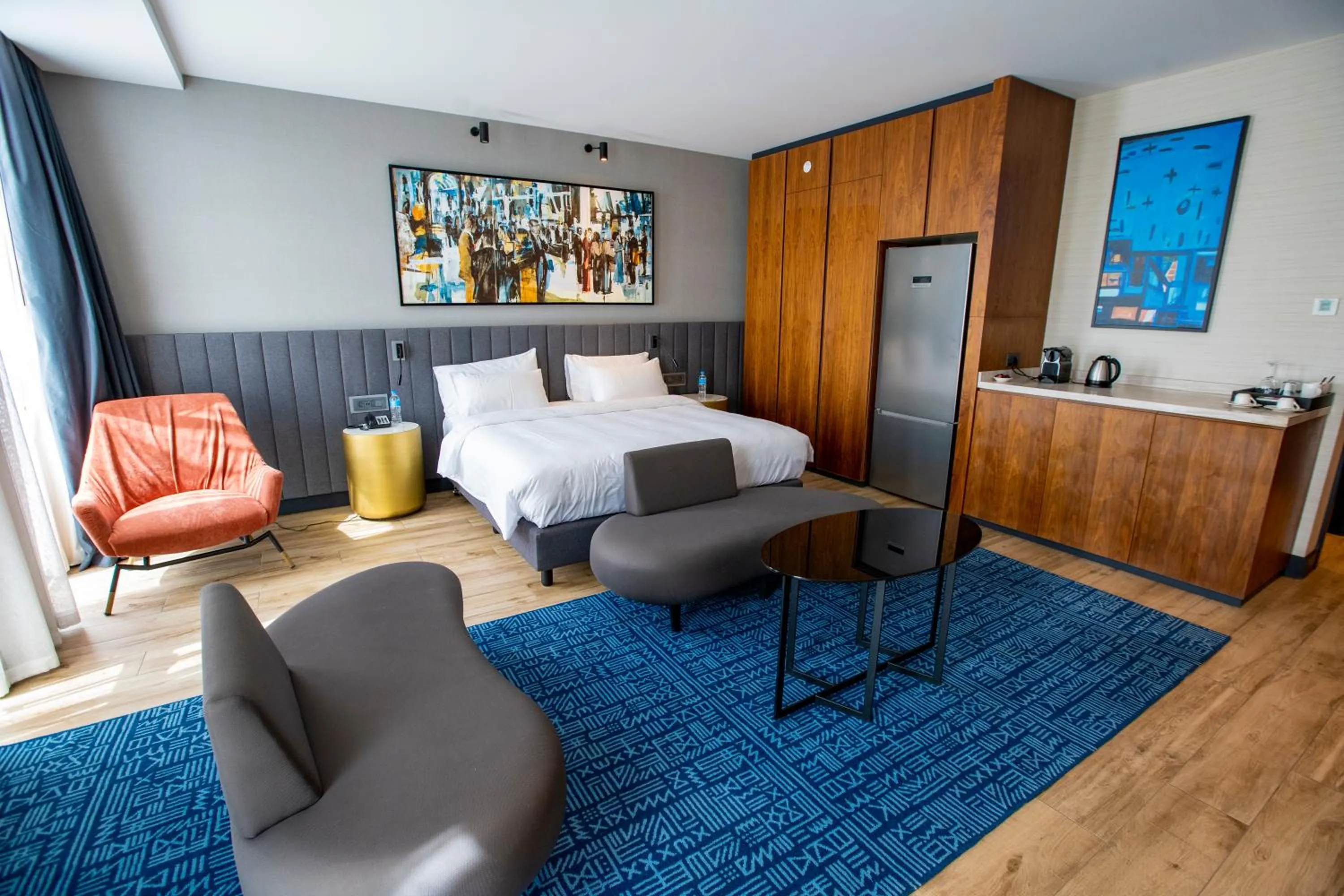 Photo of the whole room, Bed in Radisson Blu Hotel & Conference Center, Niamey