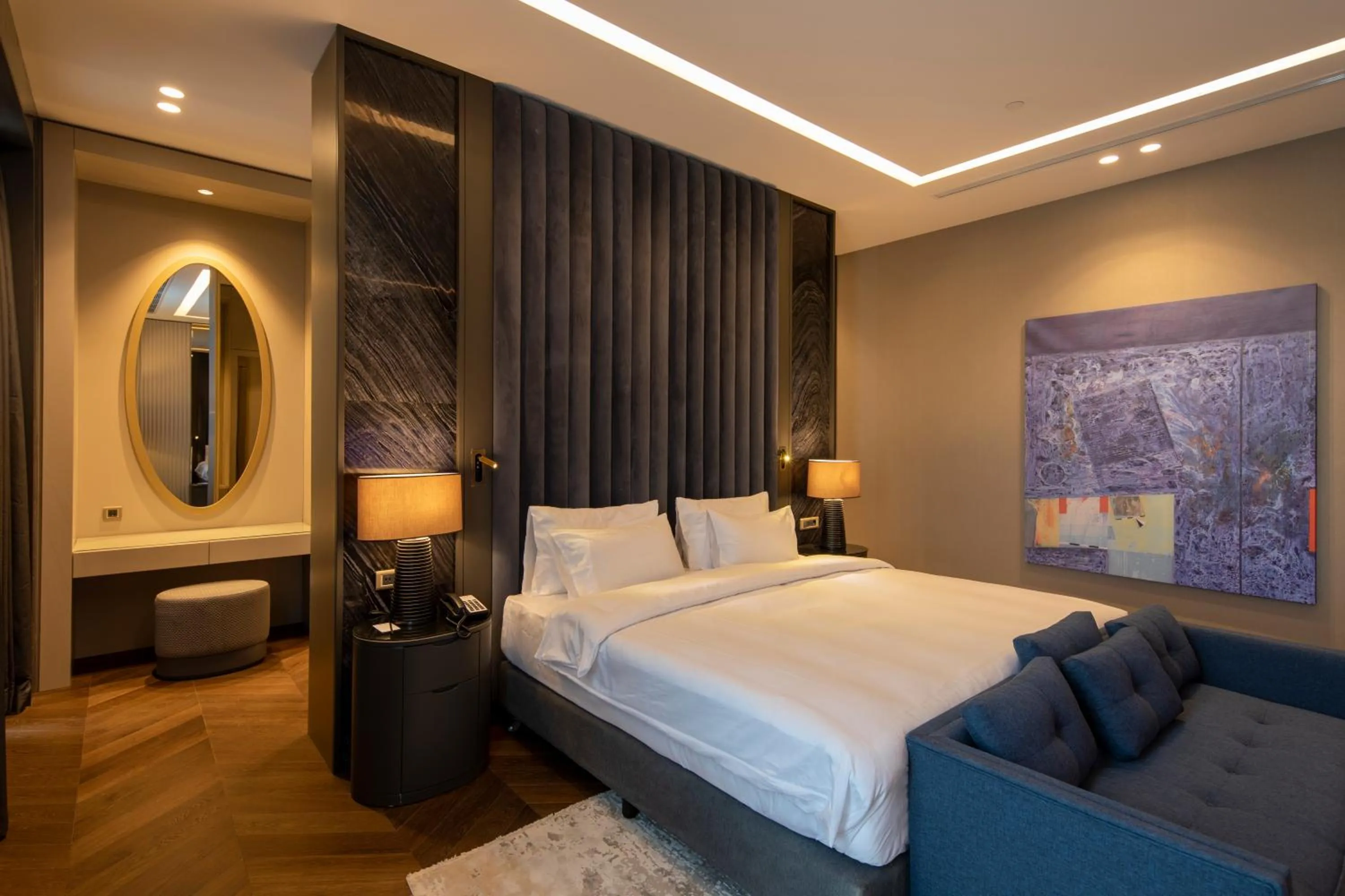 Bedroom, Bed in Radisson Blu Hotel & Conference Center, Niamey