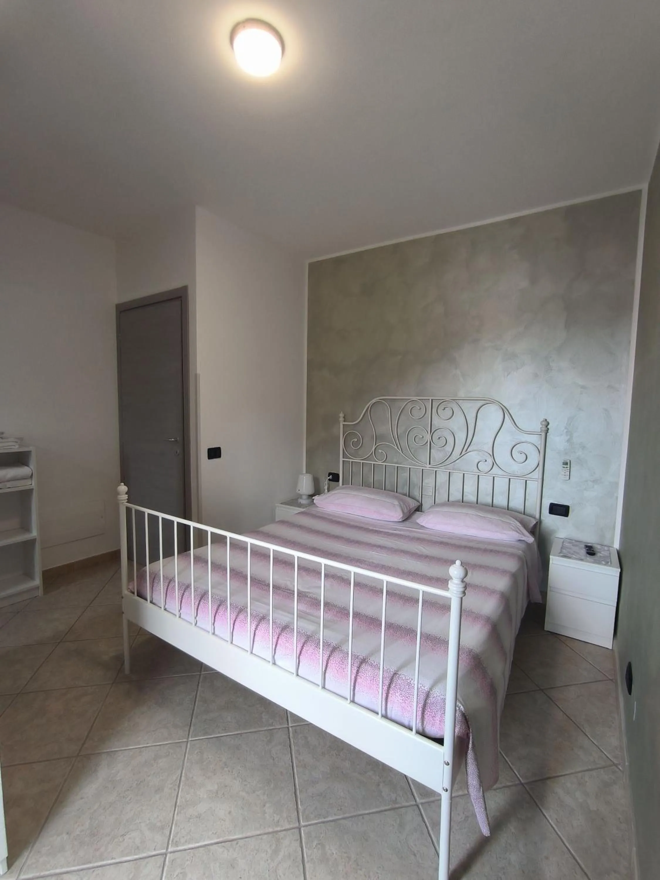 Facade/entrance, Bed in Aria Di mare b&b family