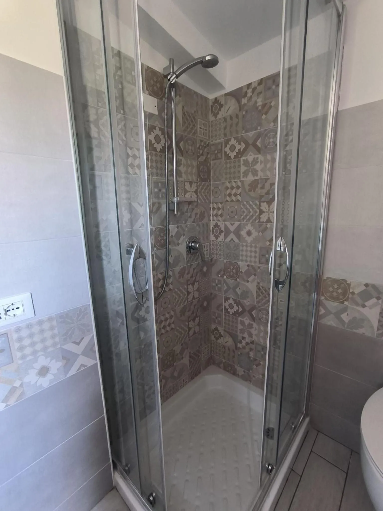 Shower in Aria Di mare b&b family
