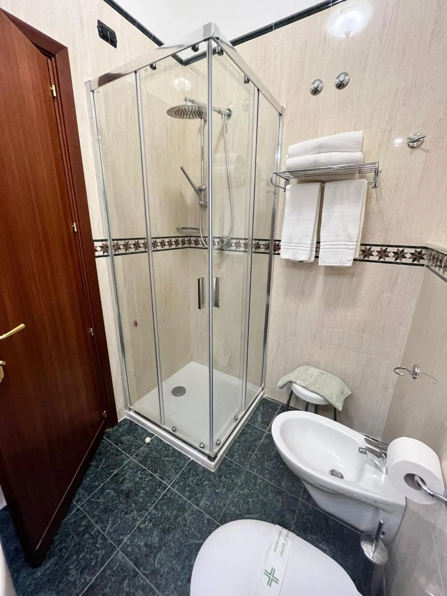 Bathroom in Hotel Primavera Dell'Etna