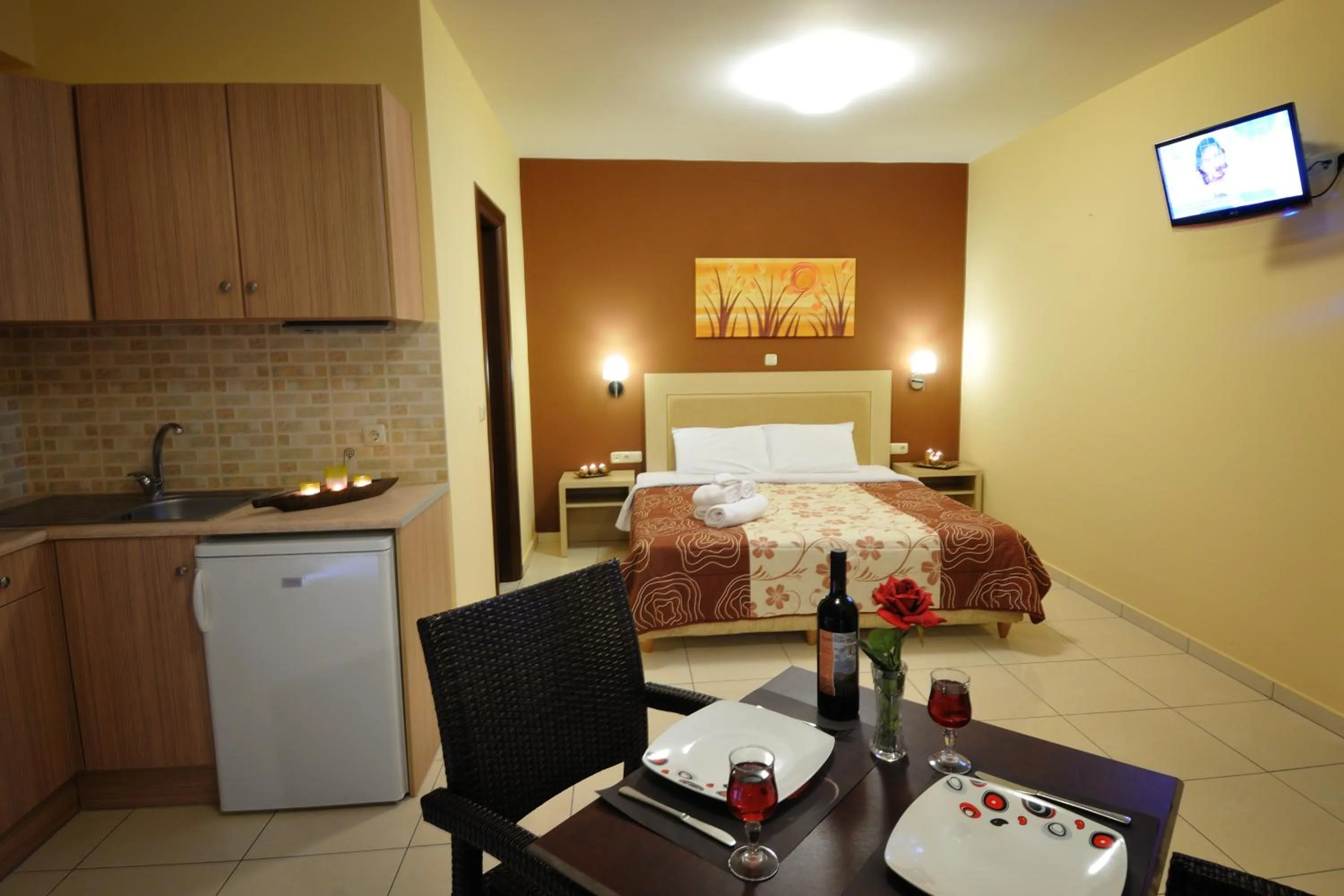 Bed in Faros Luxury Suites