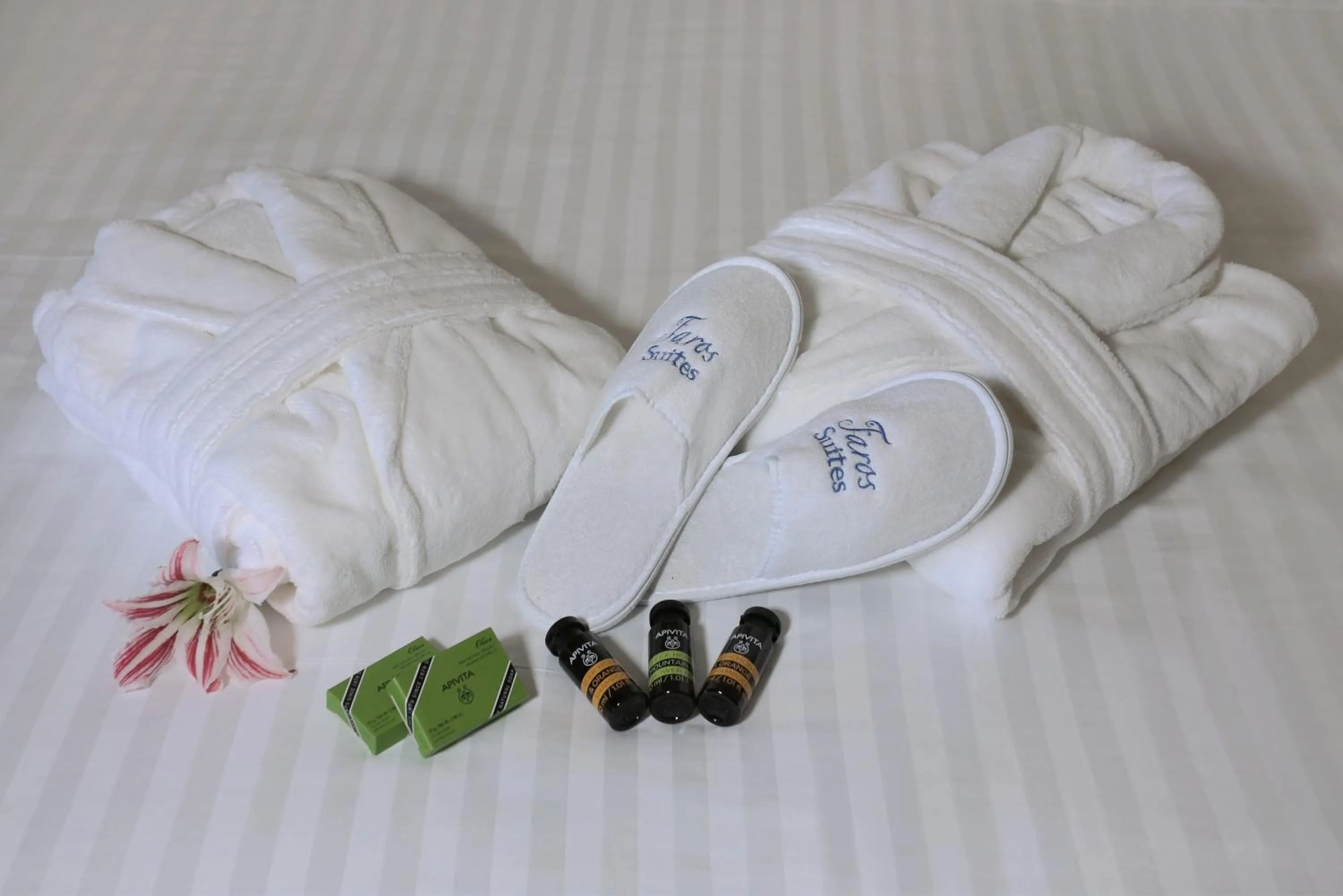 Massage in Faros Luxury Suites