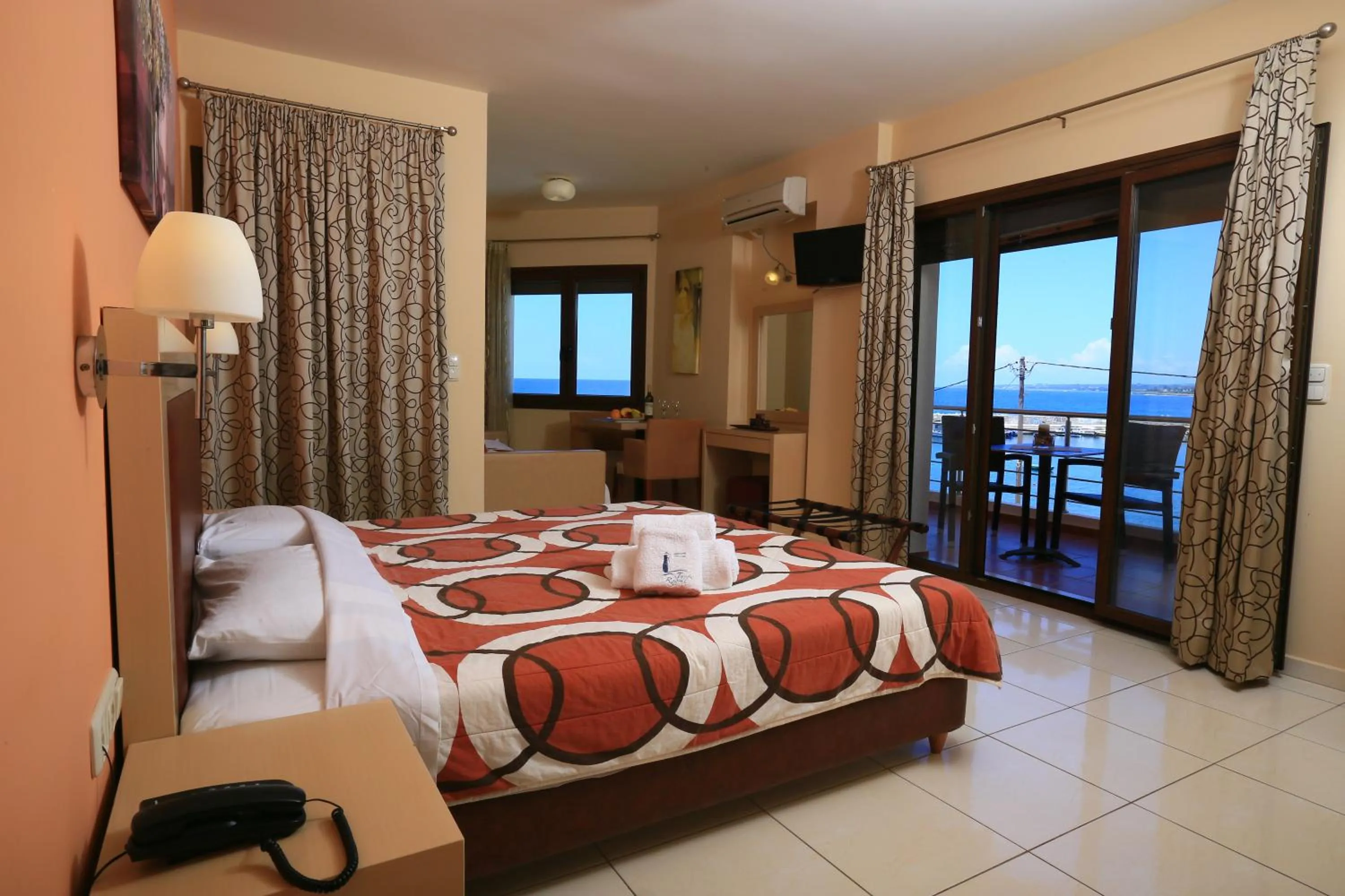 Sea view, Bed in Faros Luxury Suites