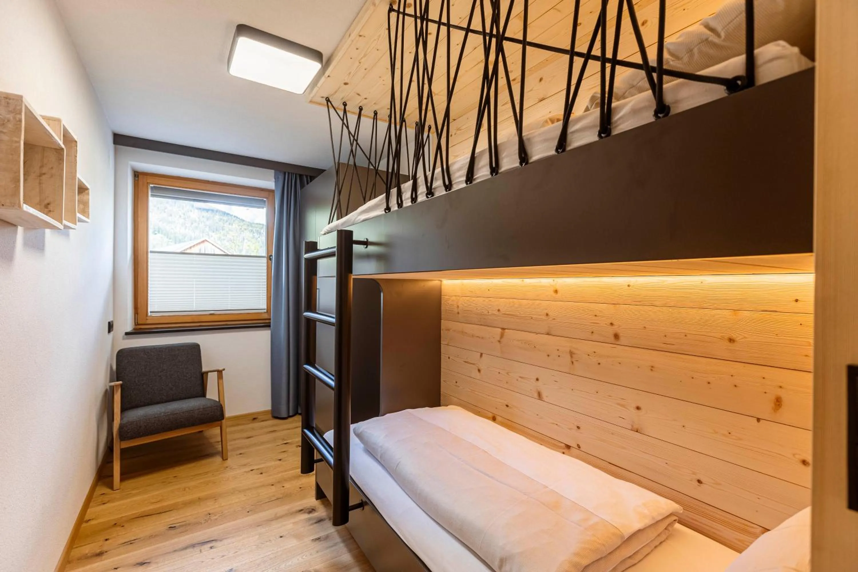 Bedroom, Bed in Bergresort Zugspitze Ehrwald by ALPS RESORTS