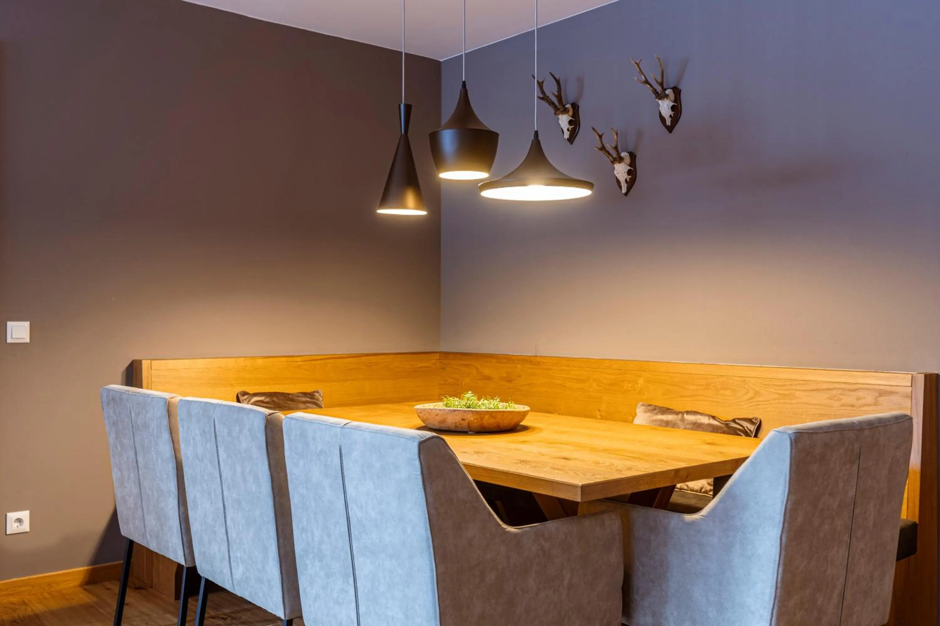 Dining area in Bergresort Zugspitze Ehrwald by ALPS RESORTS