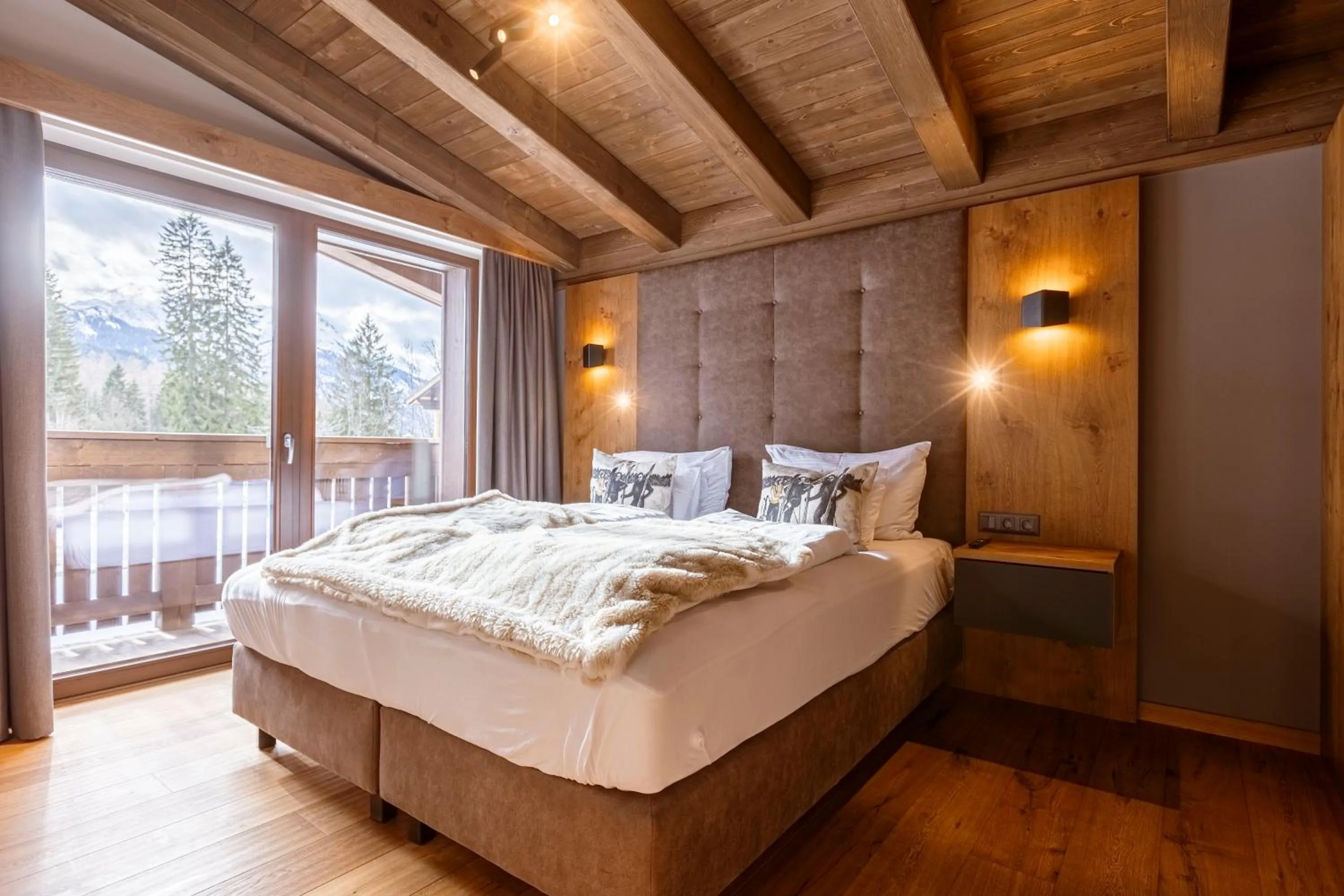 Bedroom, Bed in Bergresort Zugspitze Ehrwald by ALPS RESORTS