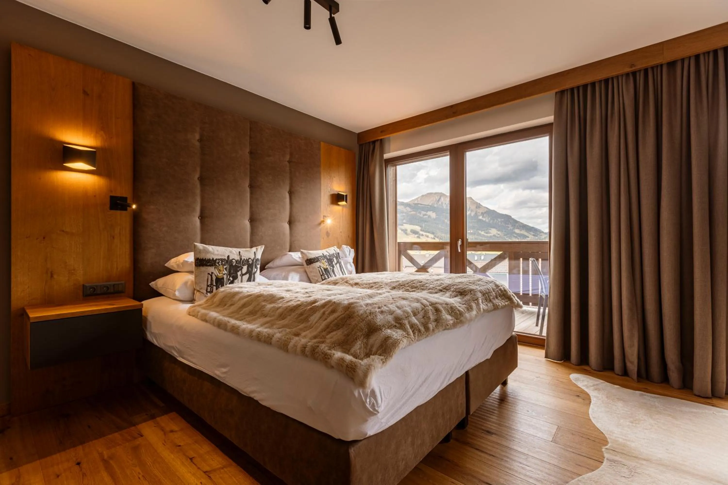 Bedroom, Bed in Bergresort Zugspitze Ehrwald by ALPS RESORTS
