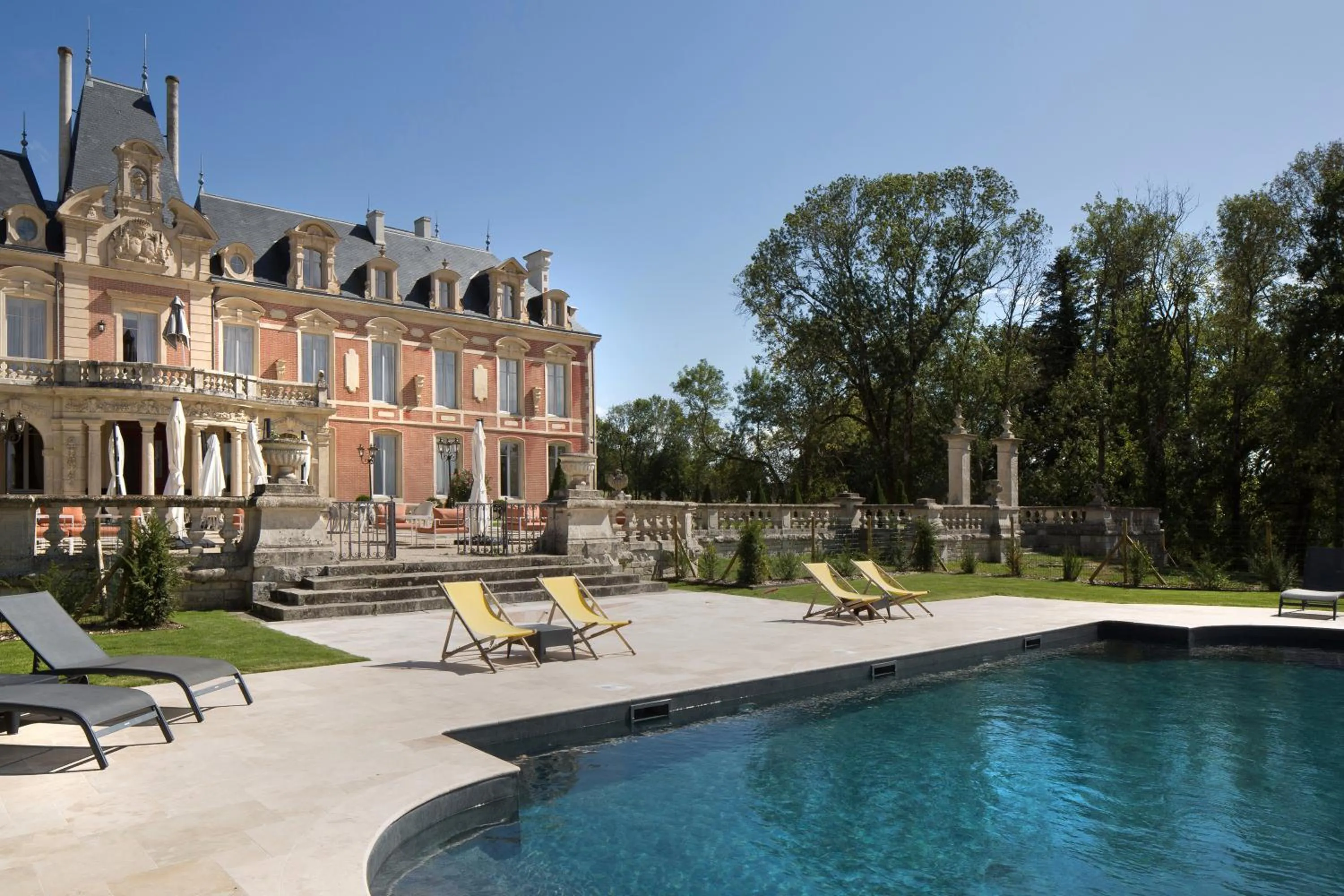 Swimming pool in Alexandra Palace - La Maison Younan