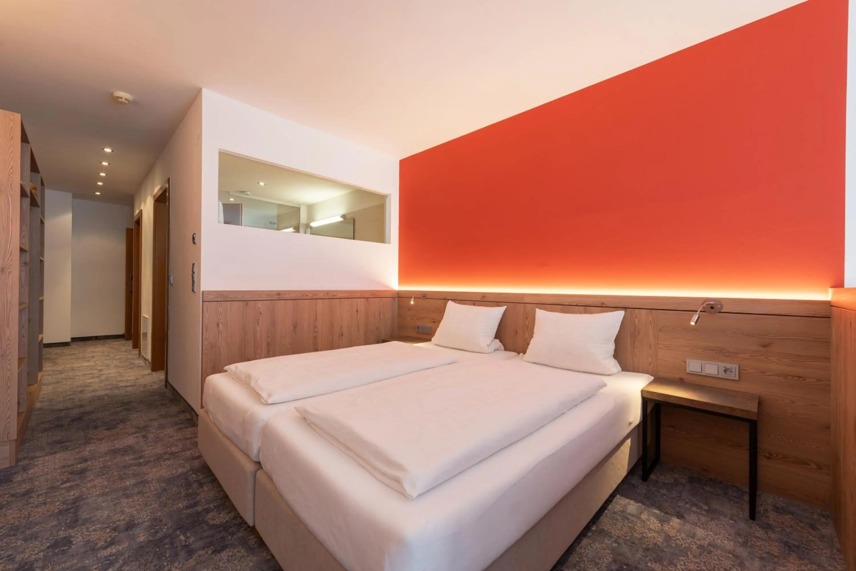 Bedroom, Bed in Hotel Alpenland