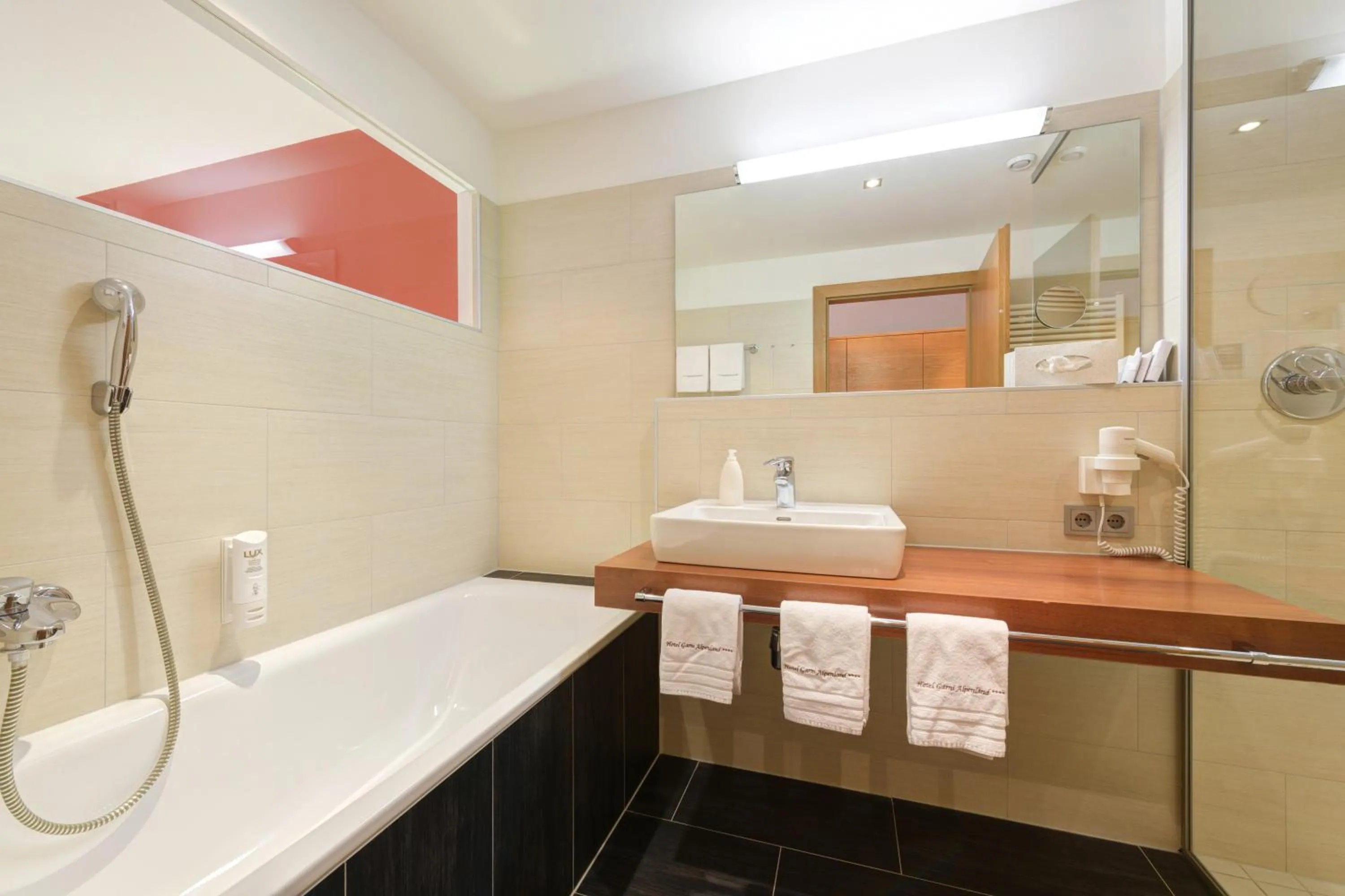 Bathroom in Hotel Alpenland