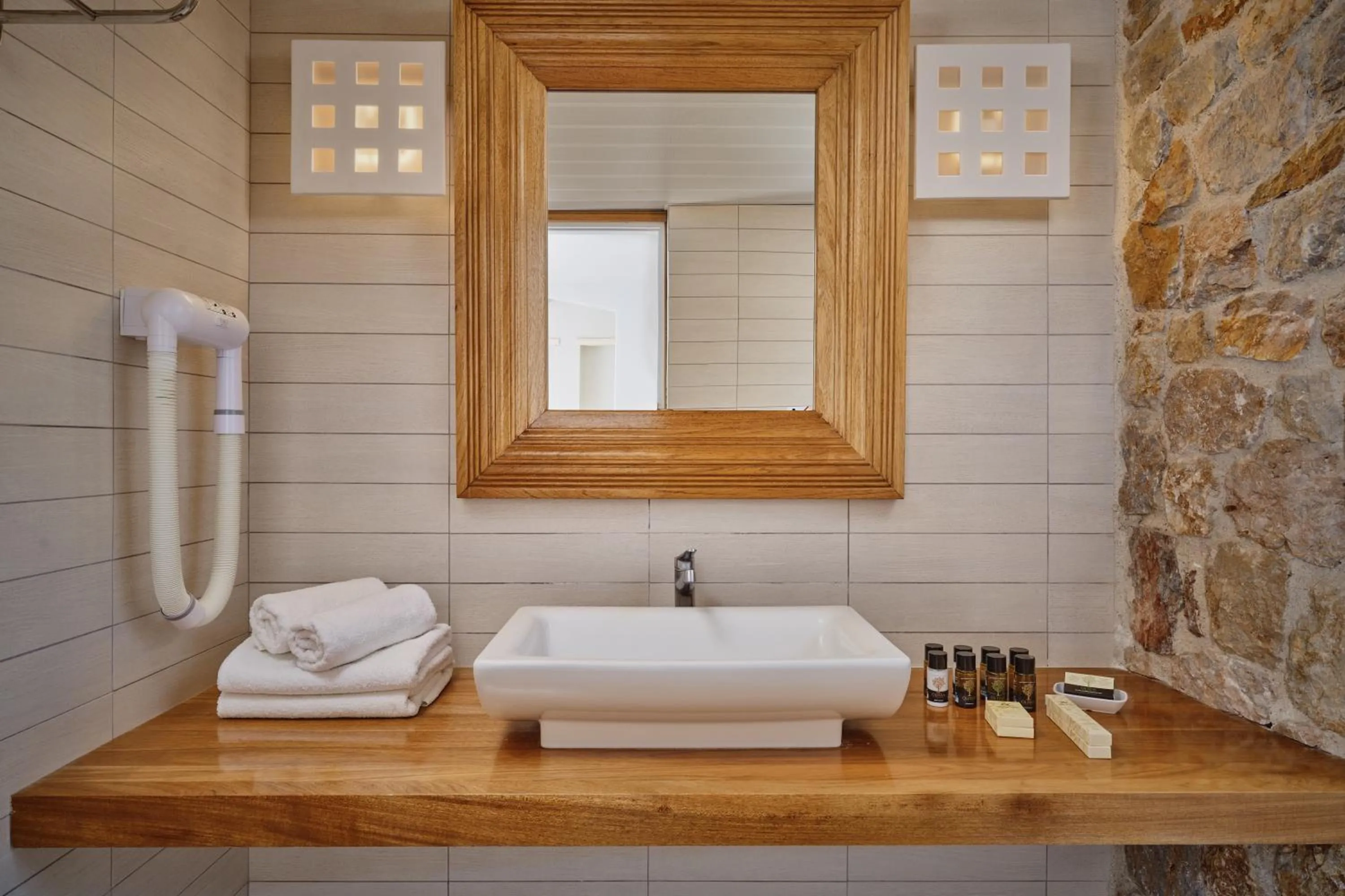 Bathroom in Meltemi Village Hotel