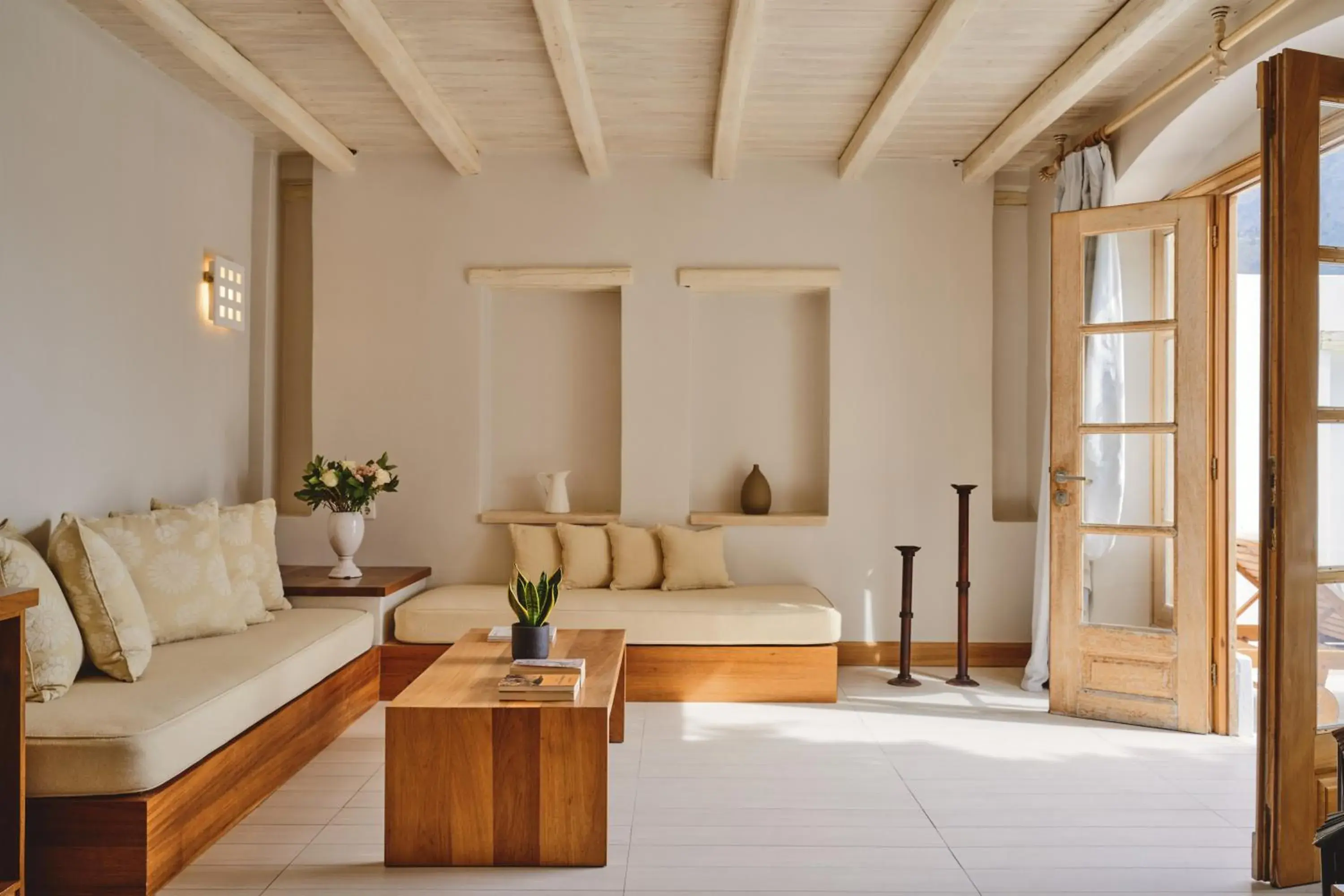 Honeymoon Suite with Outdoor Whirlpool in Meltemi Village Hotel Honeymoon Suite with Outdoor Whirlpool in Meltemi Village Hotel