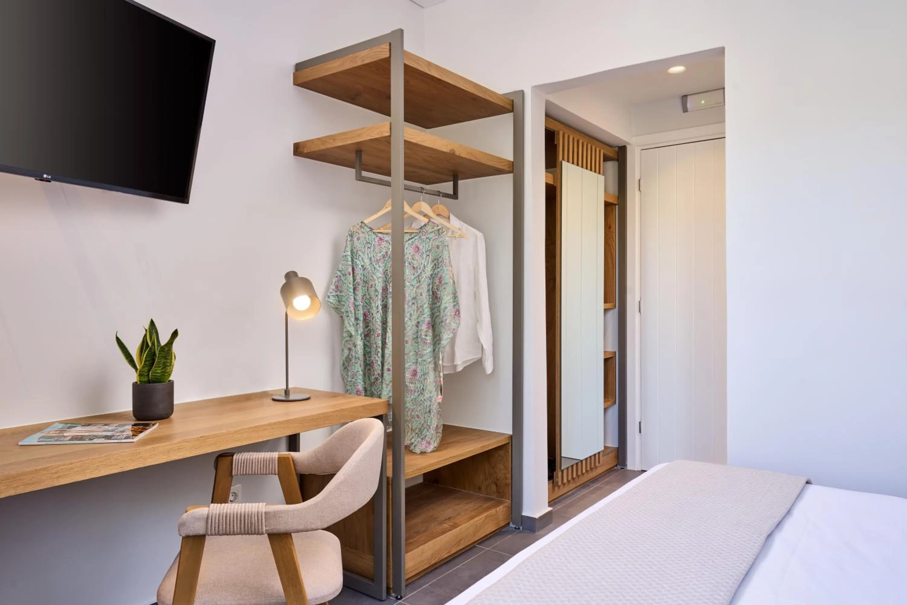 TV and multimedia, Bed in Meltemi Village Hotel