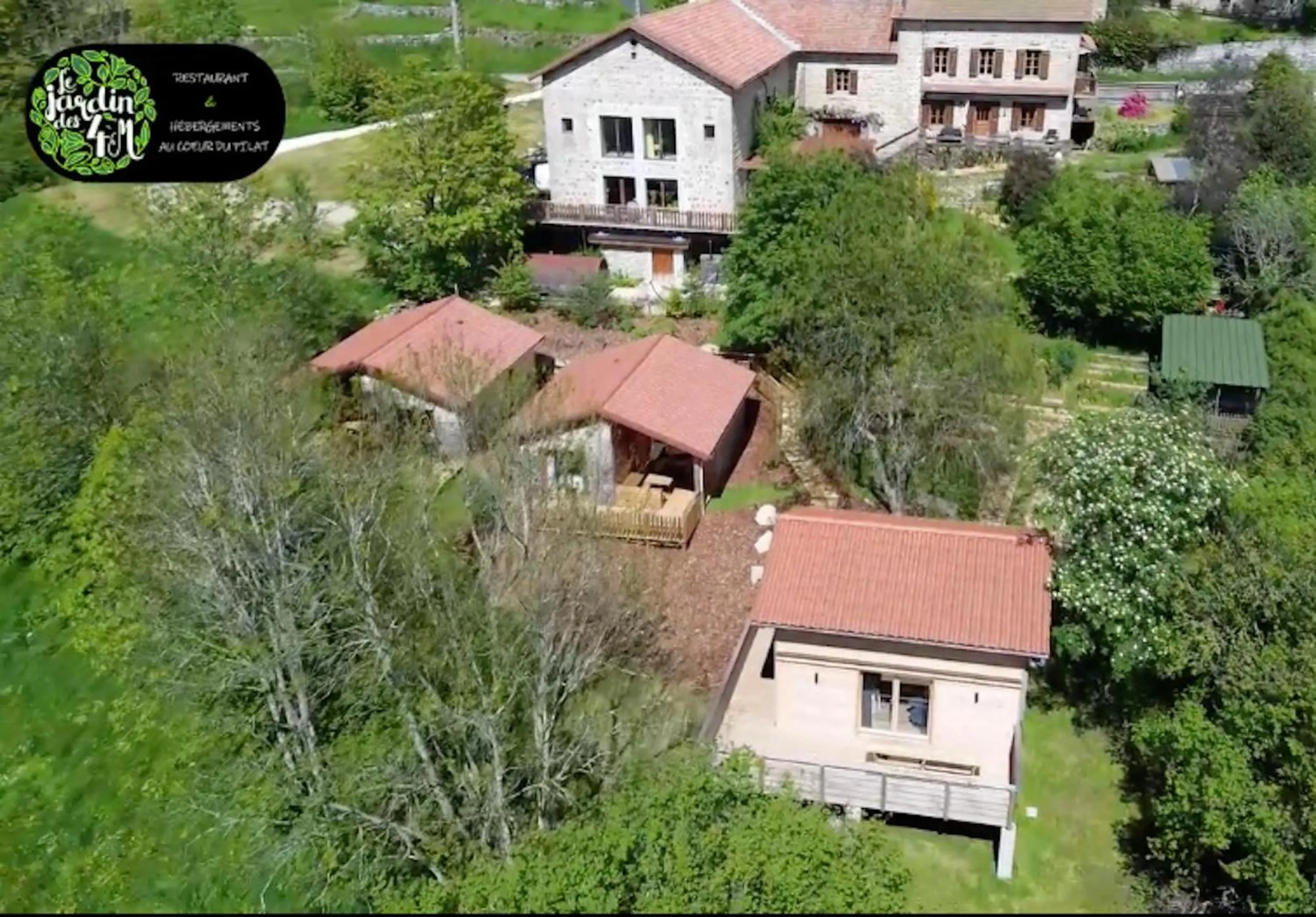 Property building in Le Jardin des 4M