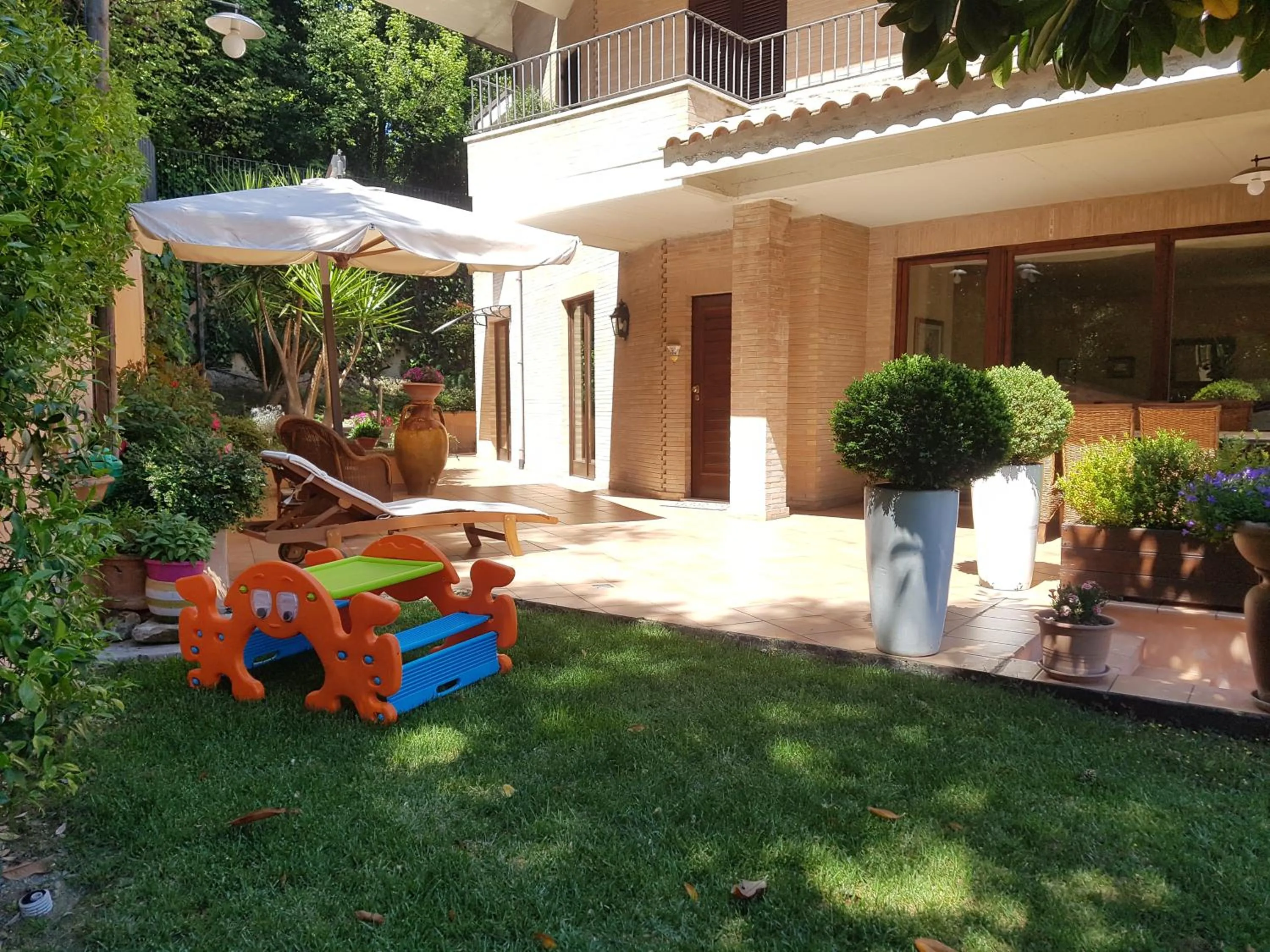 Garden, Property Building in B&B La Casa di Rita