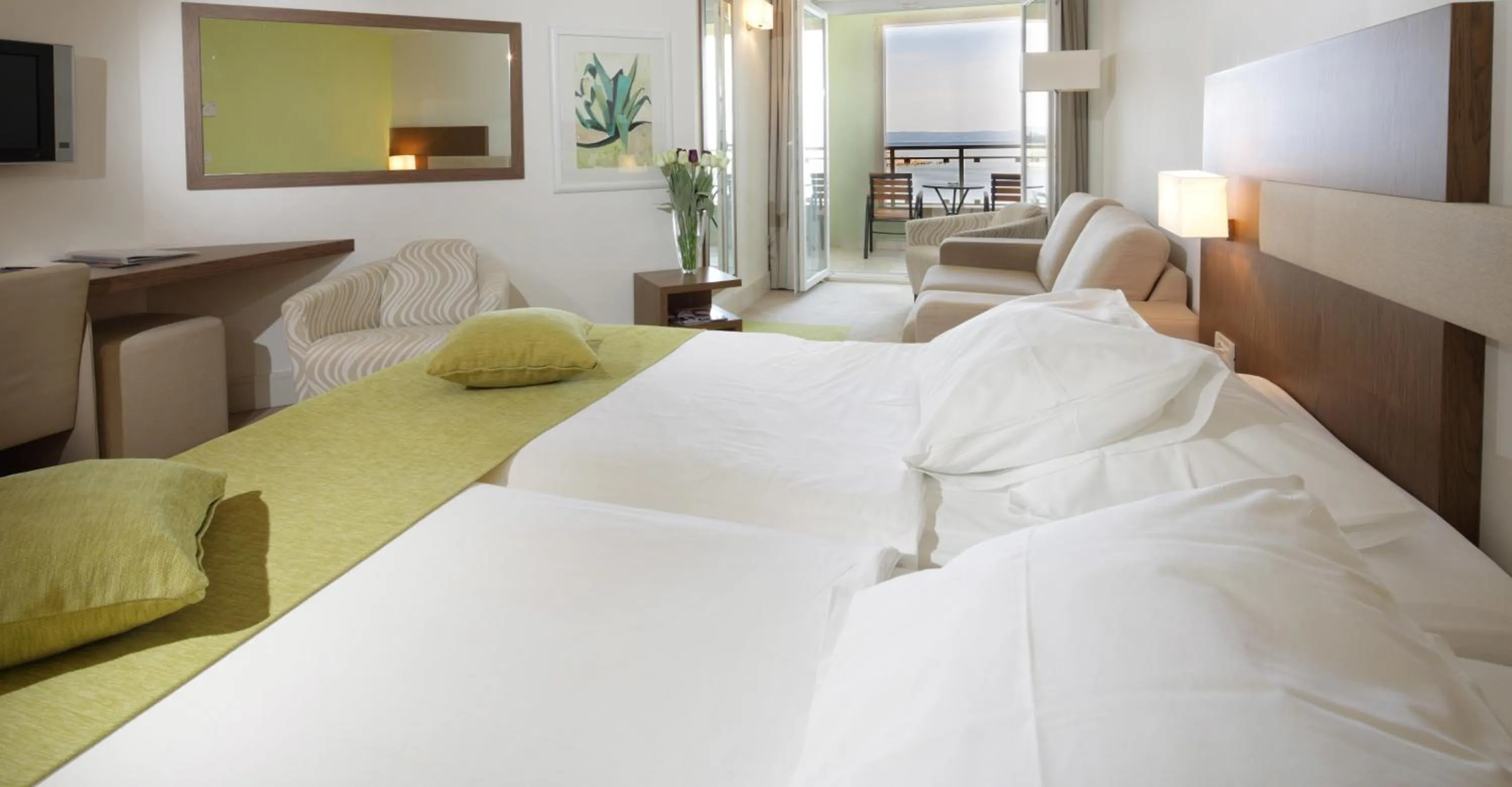 Photo of the whole room in Hotel Park Makarska