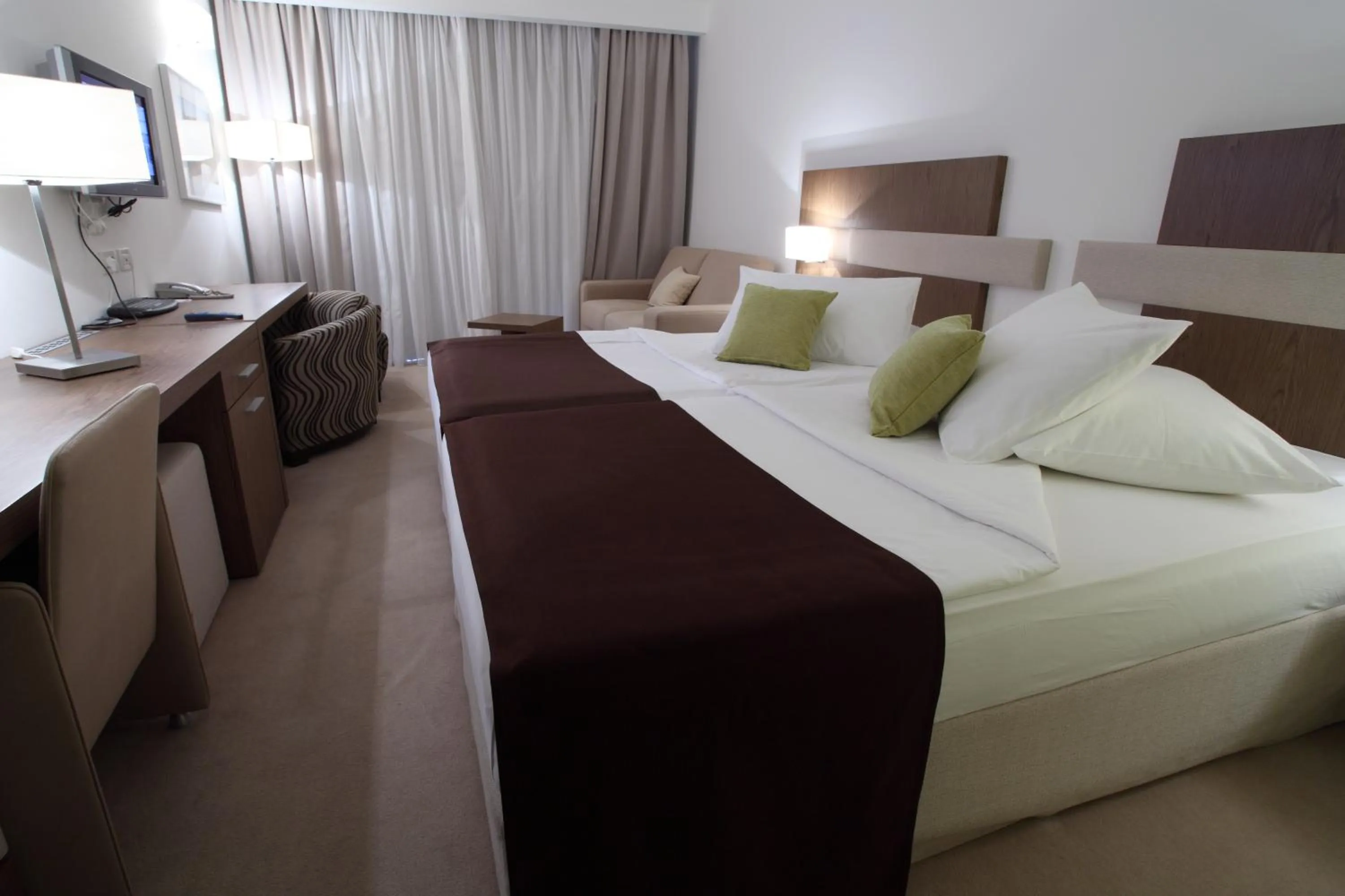 Photo of the whole room in Hotel Park Makarska