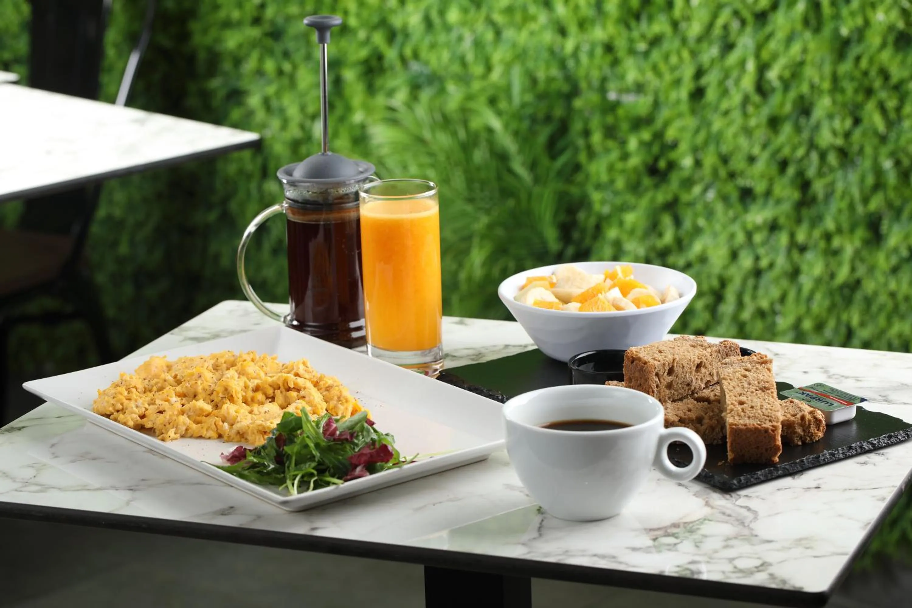 Breakfast in Athens21