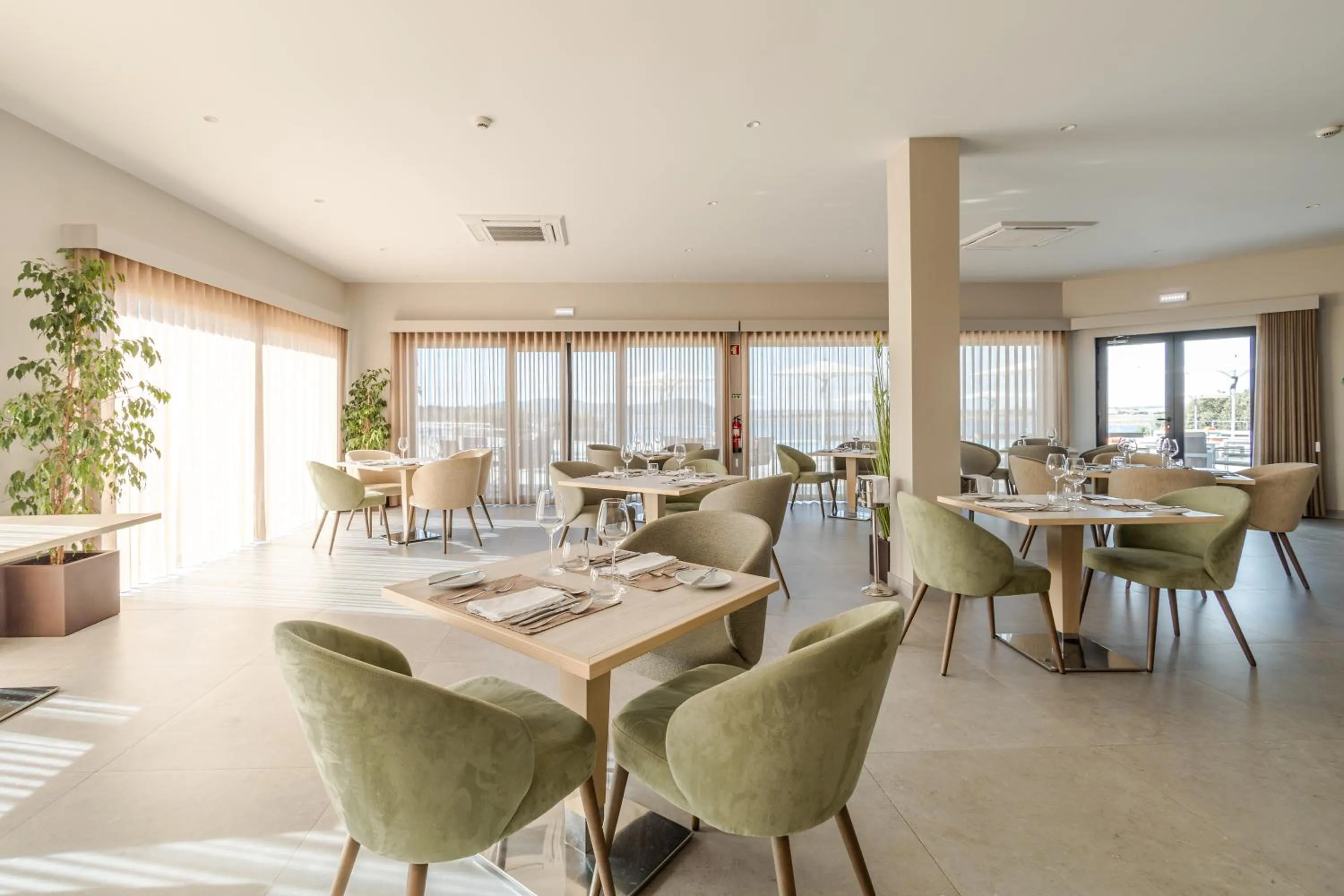 Restaurant/places to eat in Herdade dos Delgados