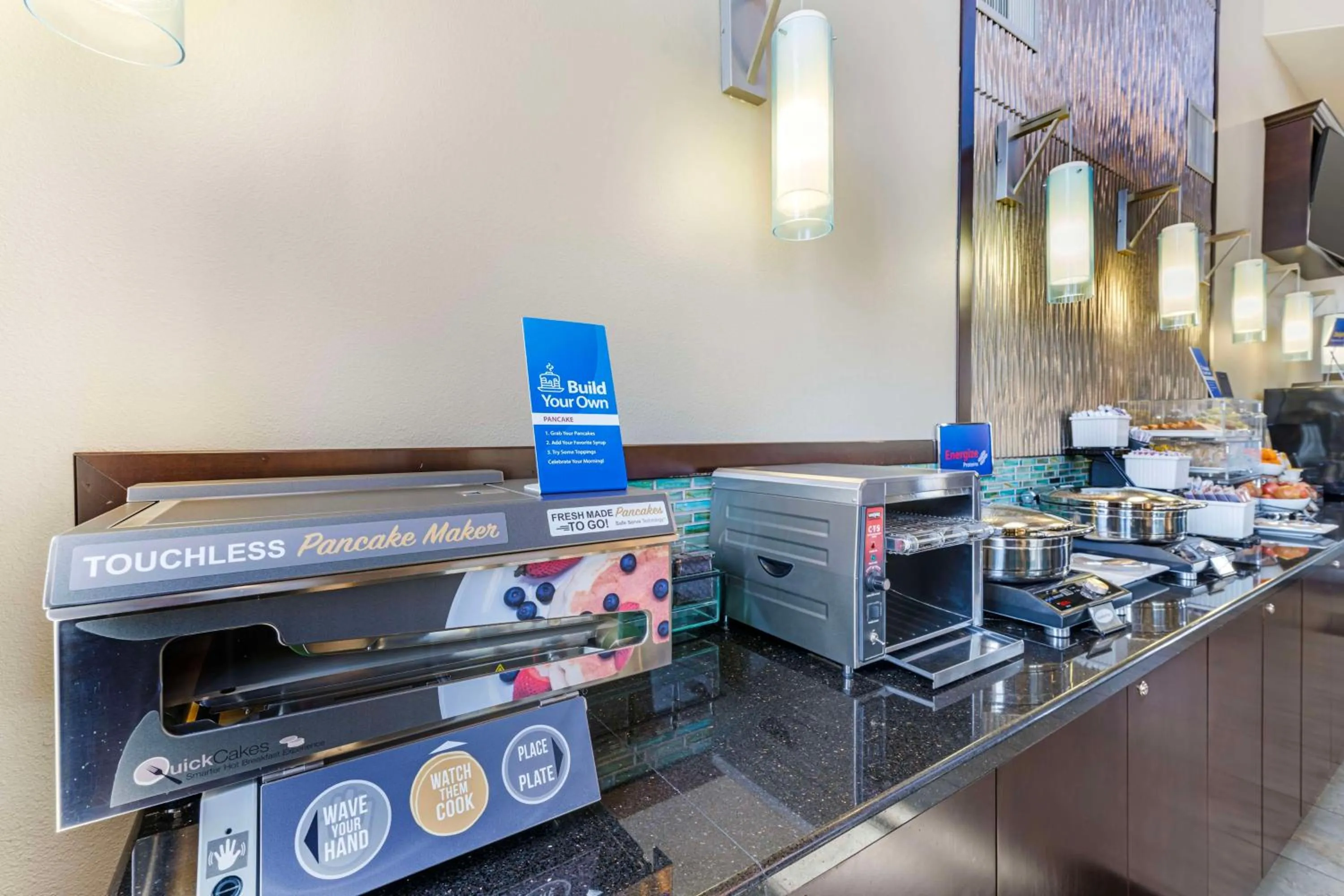 Breakfast in Best Western Oxnard Inn