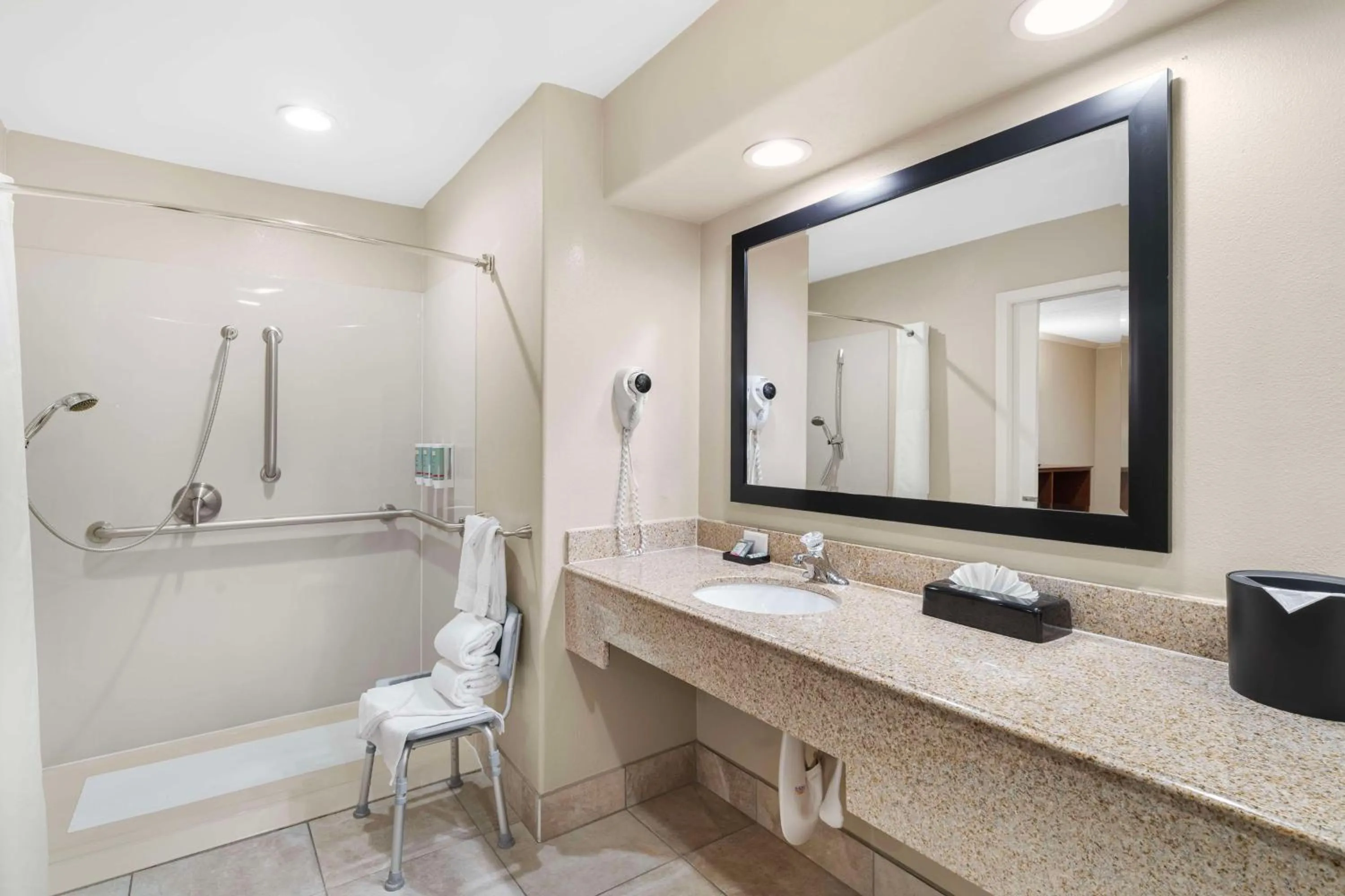 Bathroom in Best Western Oxnard Inn