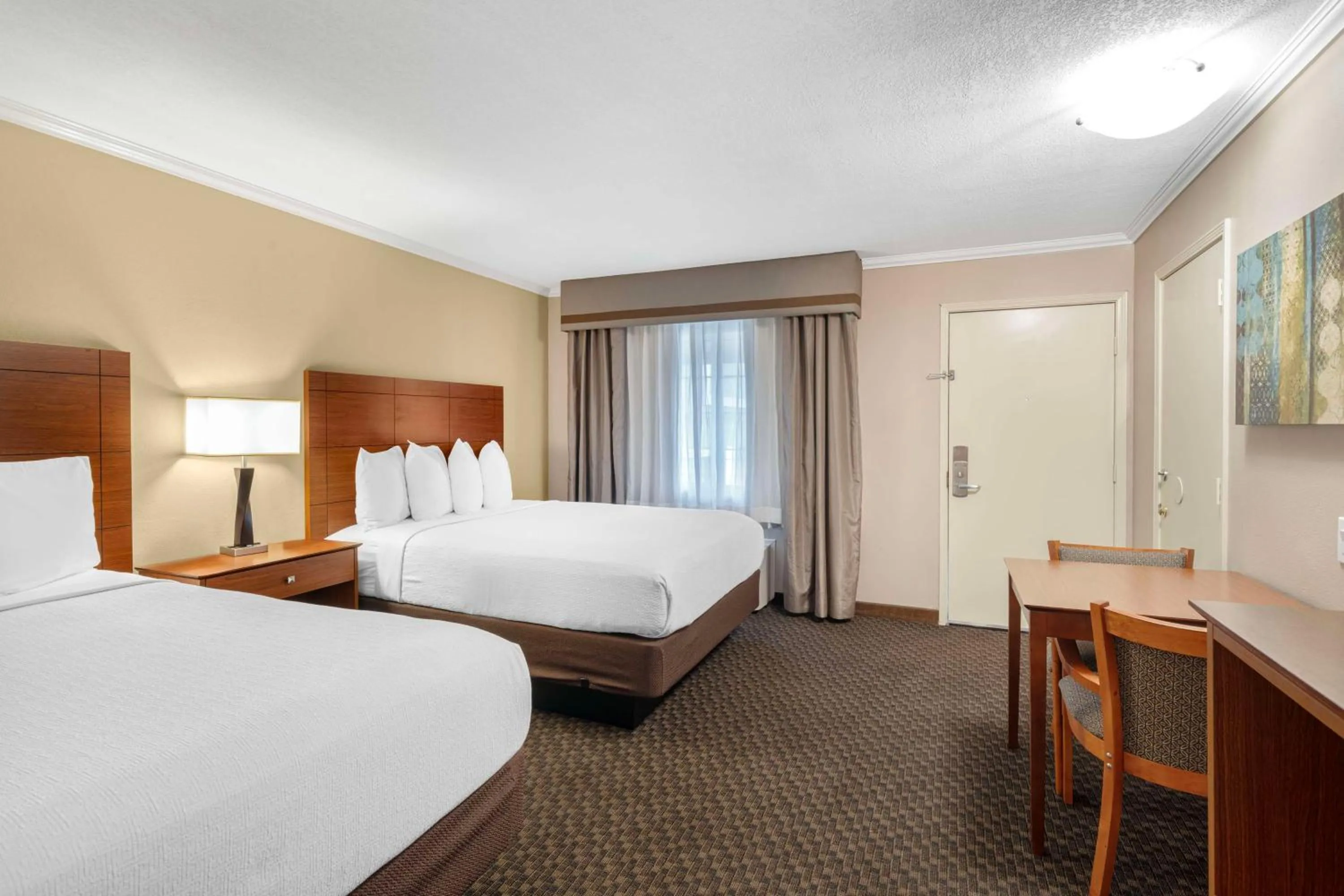 Bedroom, Bed in Best Western Oxnard Inn