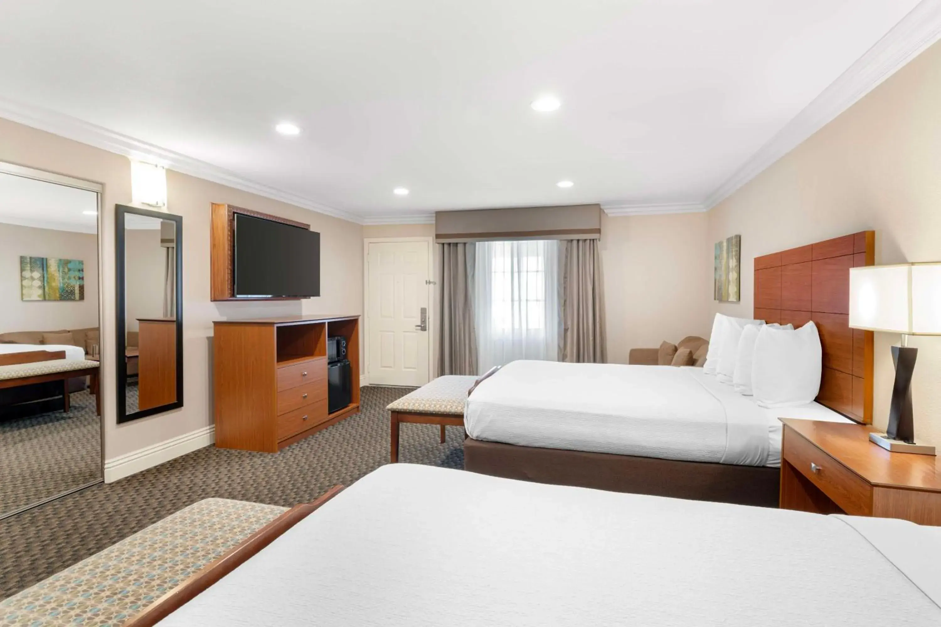 Queen Suite with Two Queen Beds - Non-Smoking in Best Western Oxnard Inn Queen Suite with Two Queen Beds - Non-Smoking in Best Western Oxnard Inn