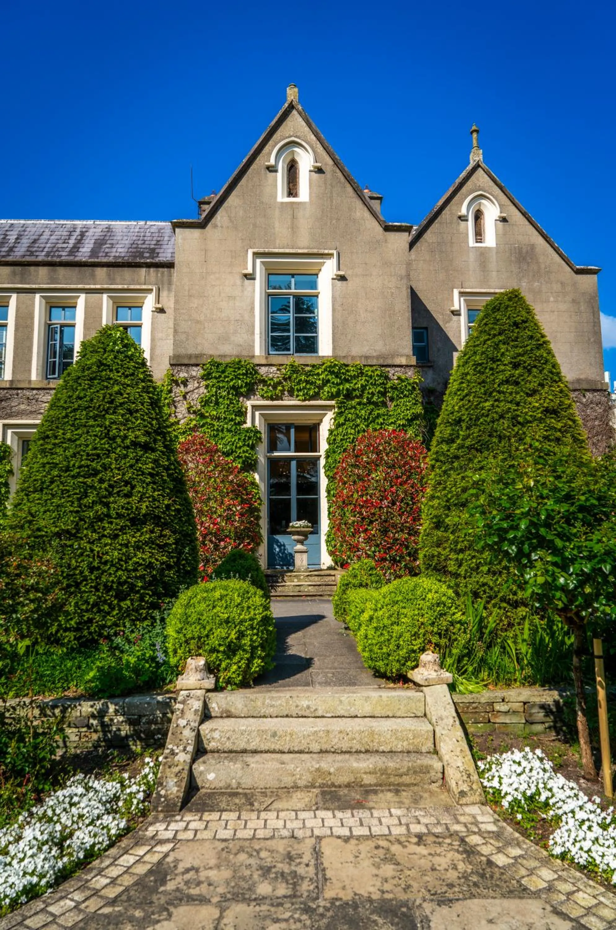 Garden in Ballymascanlon Hotel and Golf Resort
