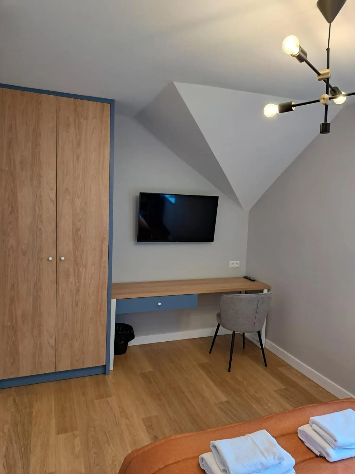 hair dresser in Pokoje De Luxe Figaro