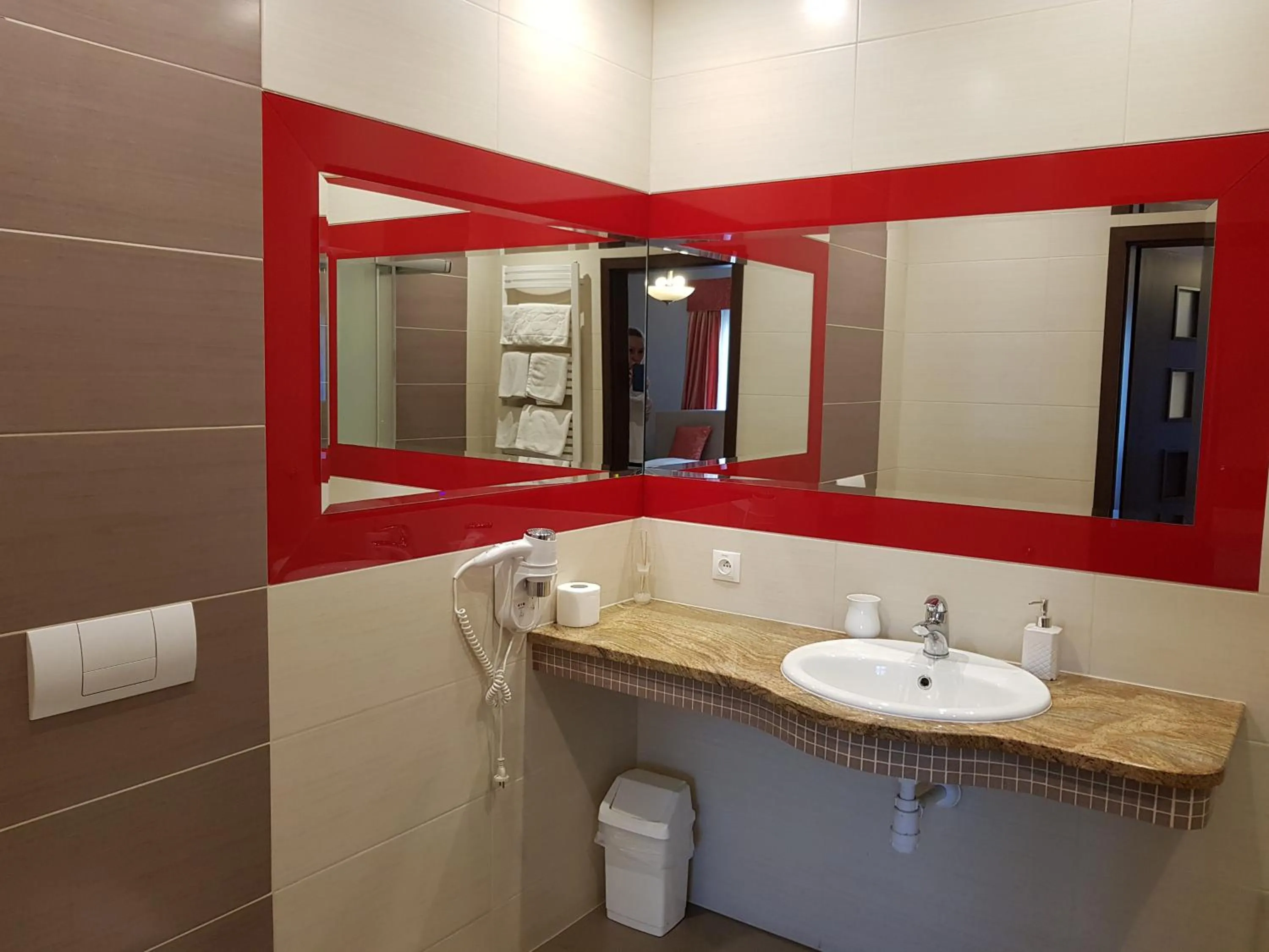 Shower in Pokoje De Luxe Figaro