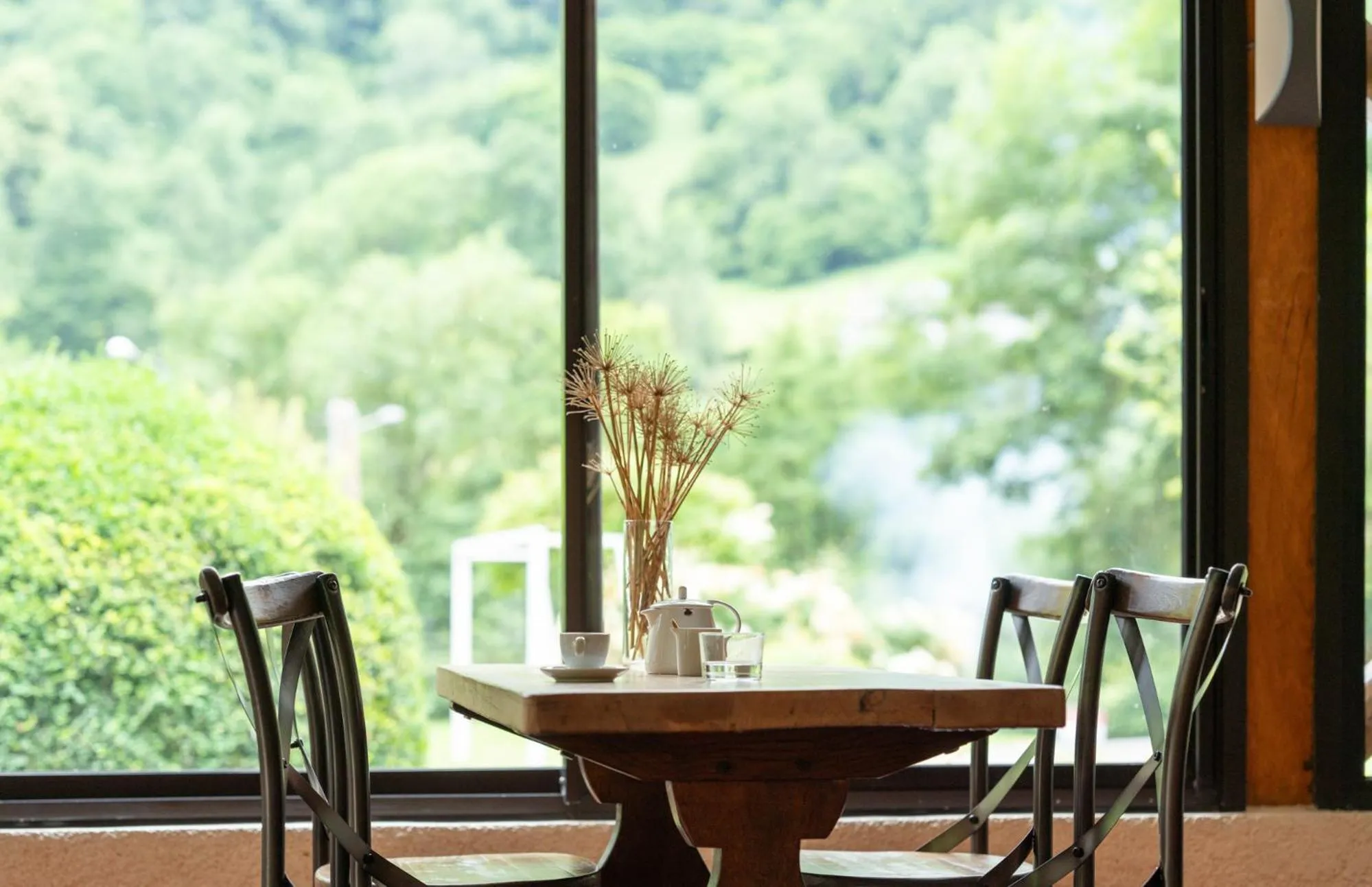 Dining area in Garden & City Bagnères-de-Bigorre - Domaine de Ramonjuan