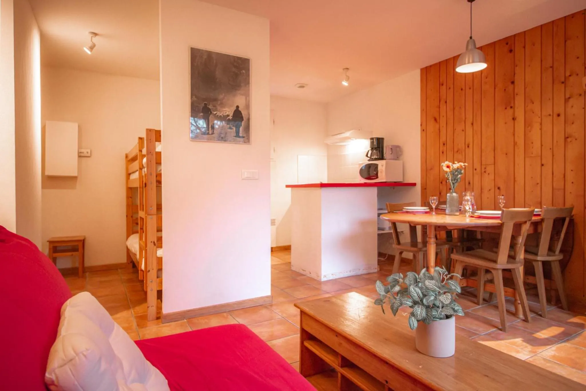 Kitchen or kitchenette in Garden & City Bagnères-de-Bigorre - Domaine de Ramonjuan