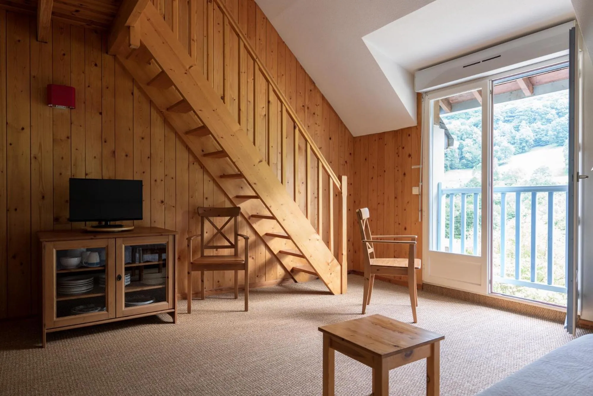 Bedroom in Garden & City Bagnères-de-Bigorre - Domaine de Ramonjuan