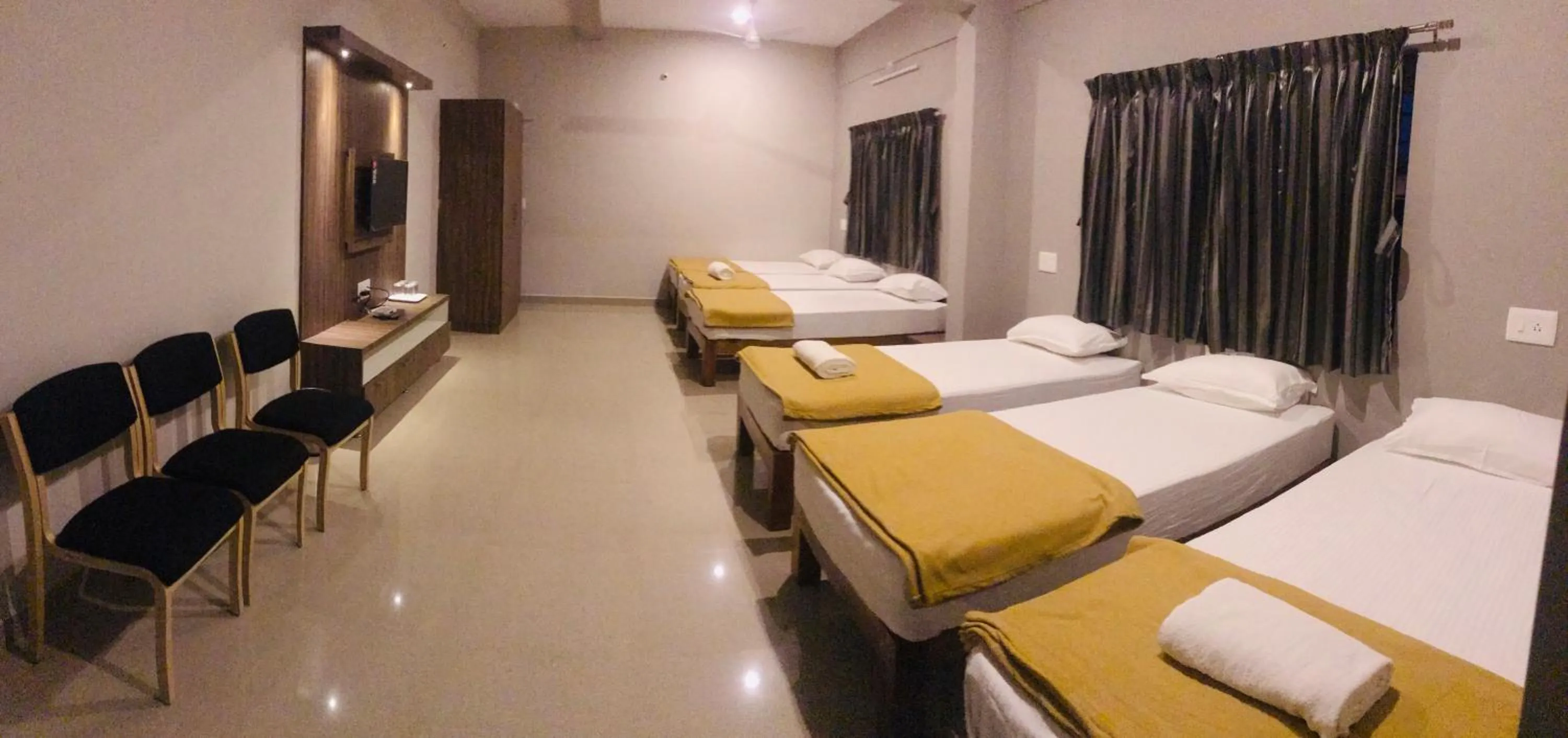 Bed in Sharada Residency