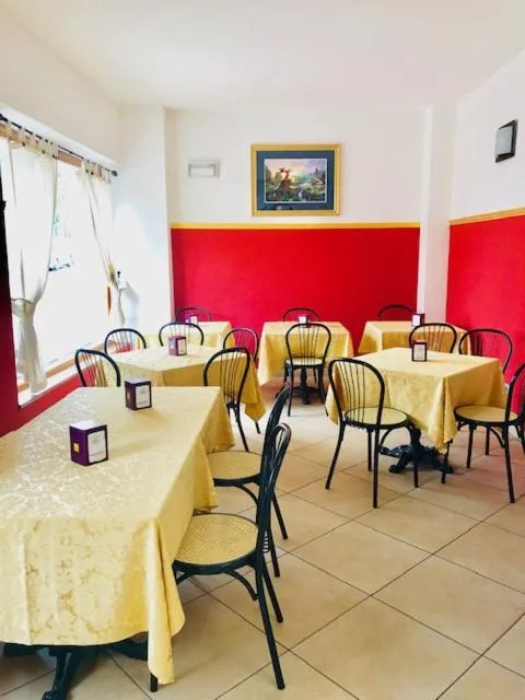 Restaurant/places to eat in Hotel Il Crinale