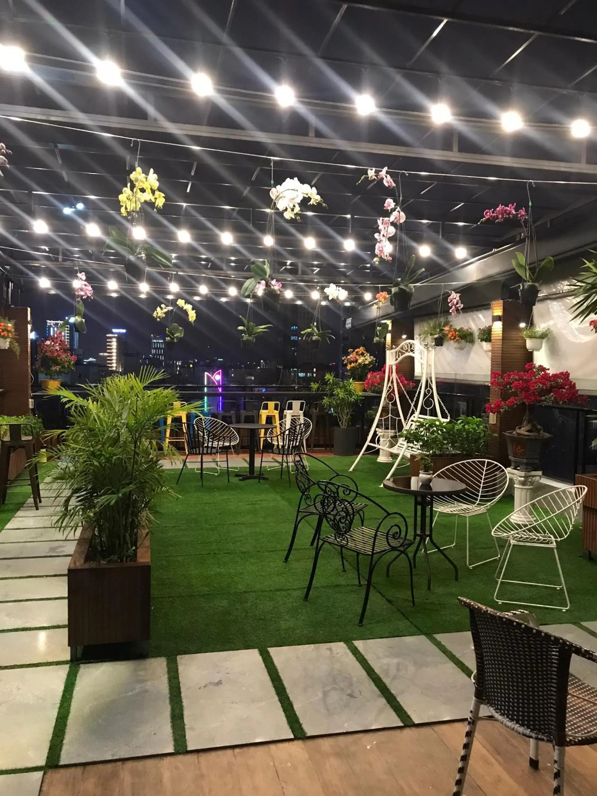 Patio in Anh Nguyet Da Nang Hotel