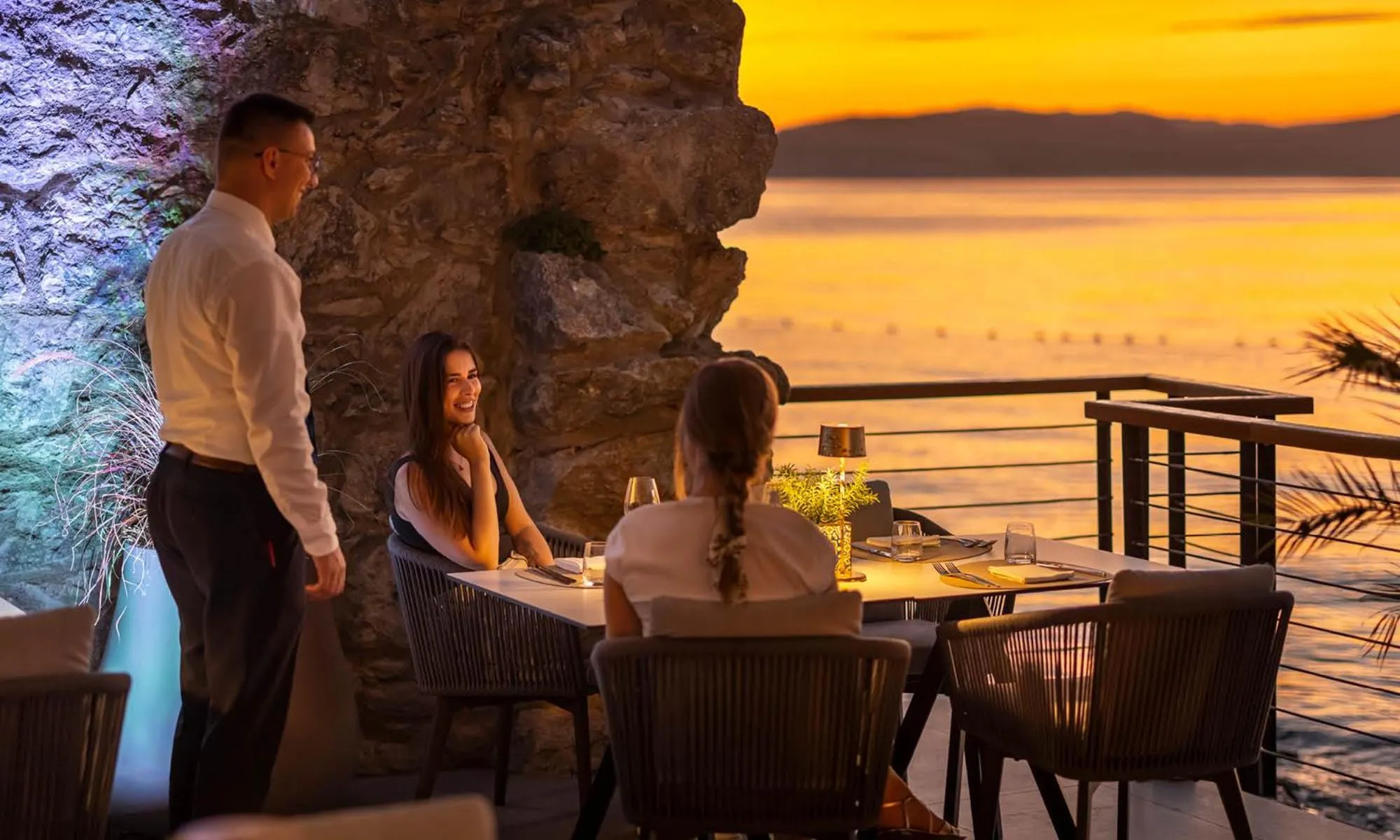 Restaurant/places to eat in Veya Maradiso Hotel by Aminess