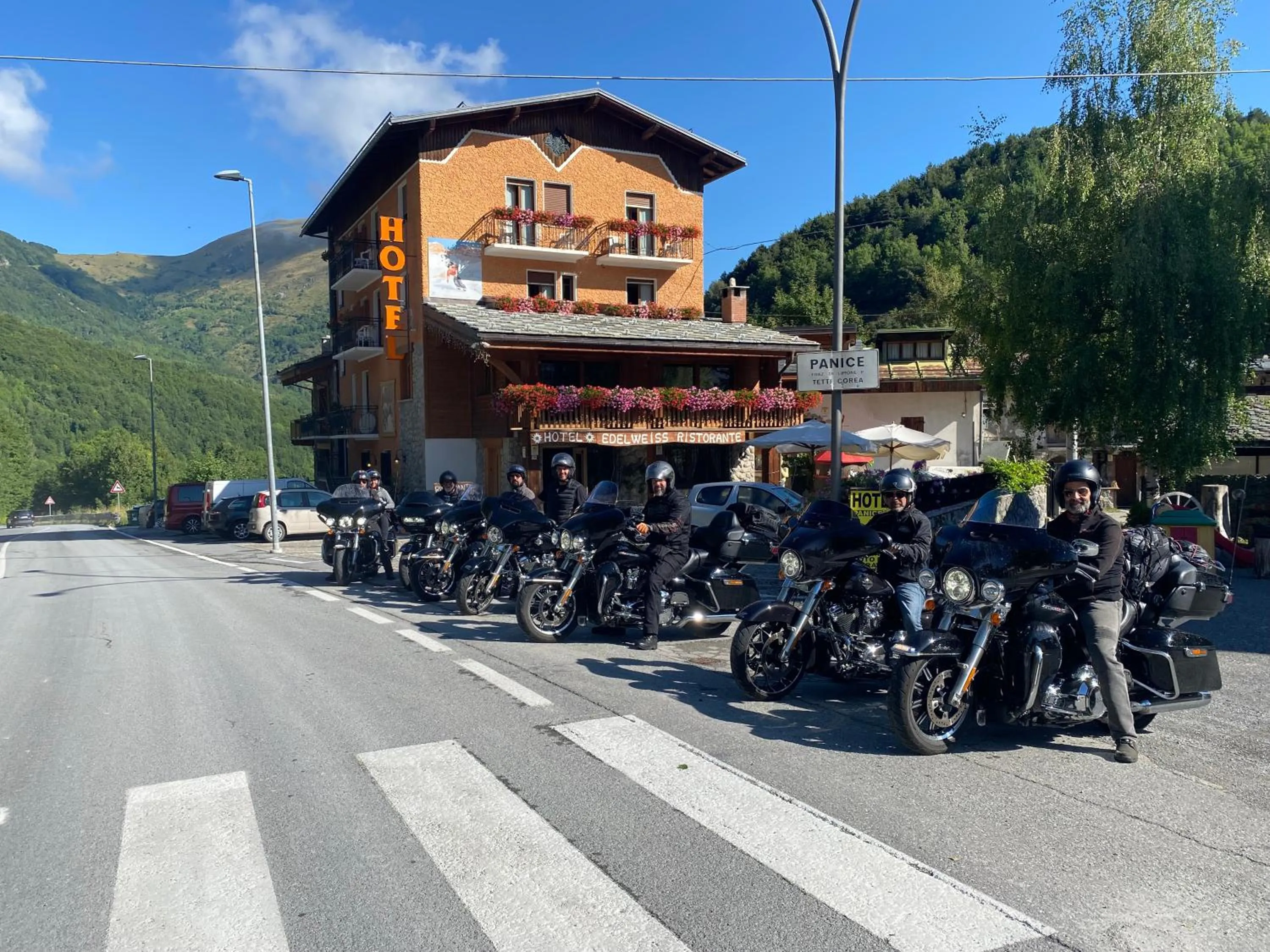 Property building in Hotel Edelweiss