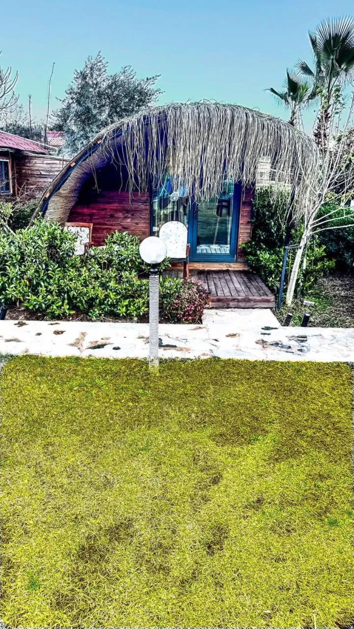 Garden view in Turkuaz Bungalows