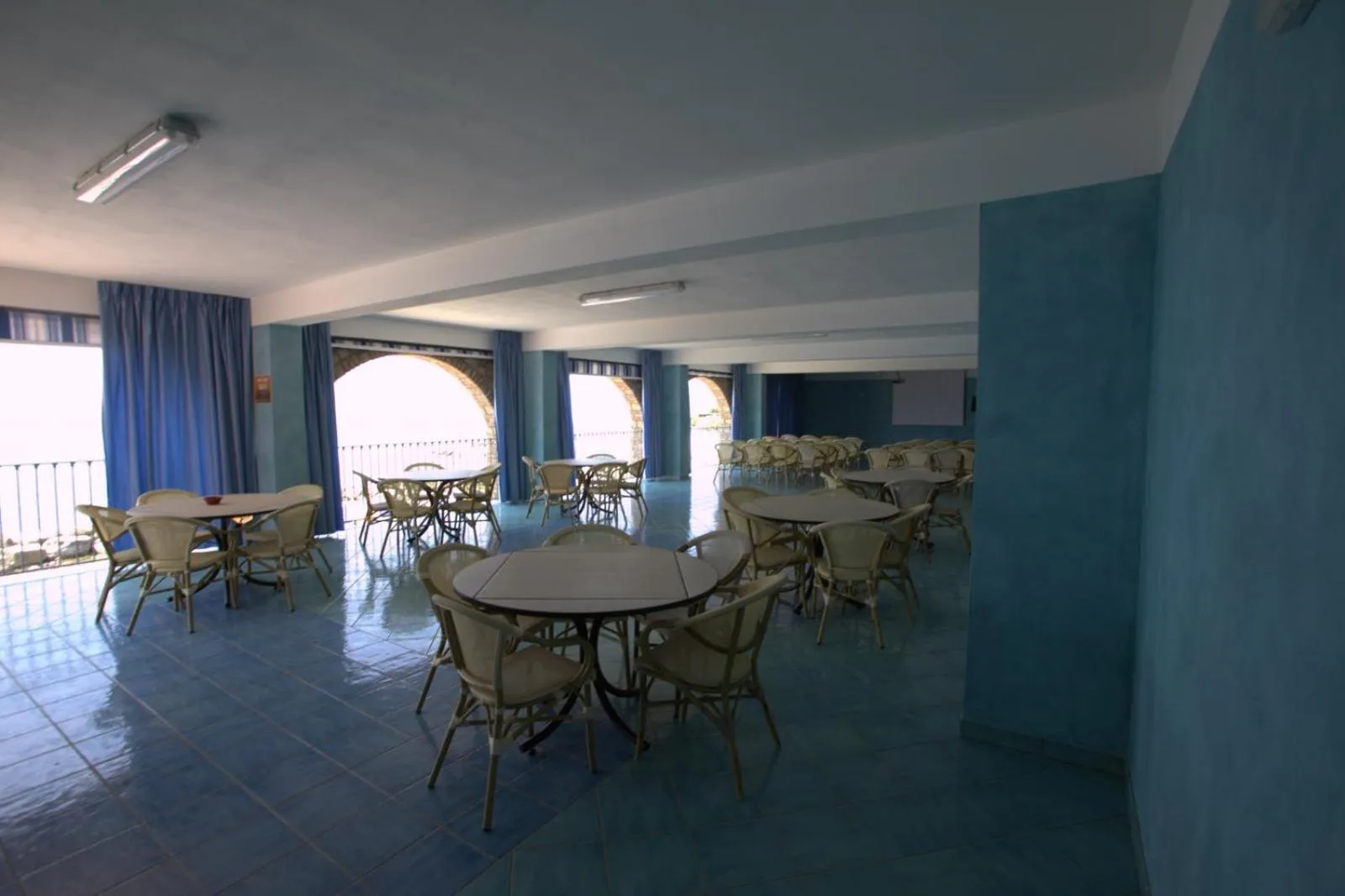 Communal lounge/ TV room in Resort Baia del Silenzio