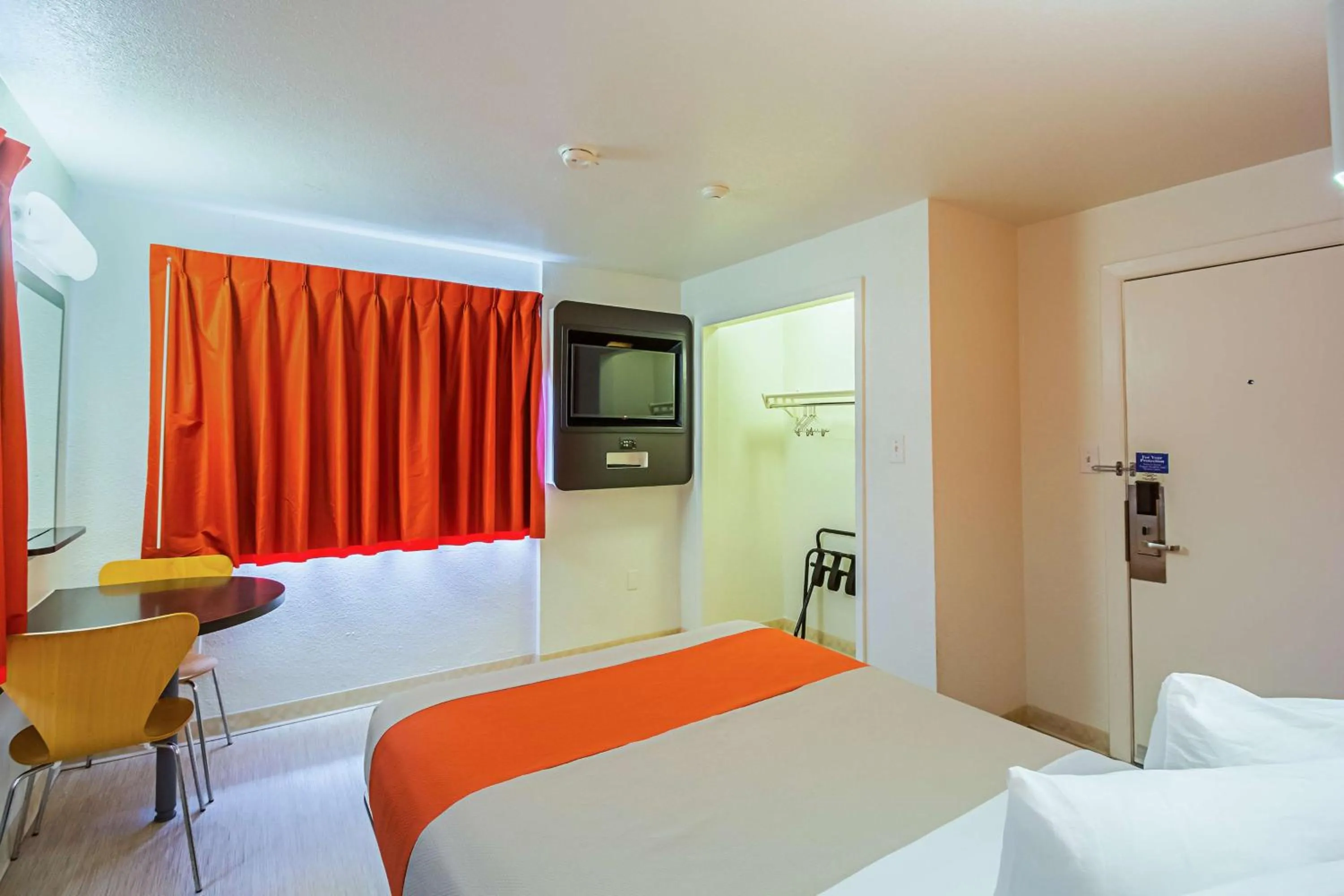 TV and multimedia in Ocean Inn South Padre Island