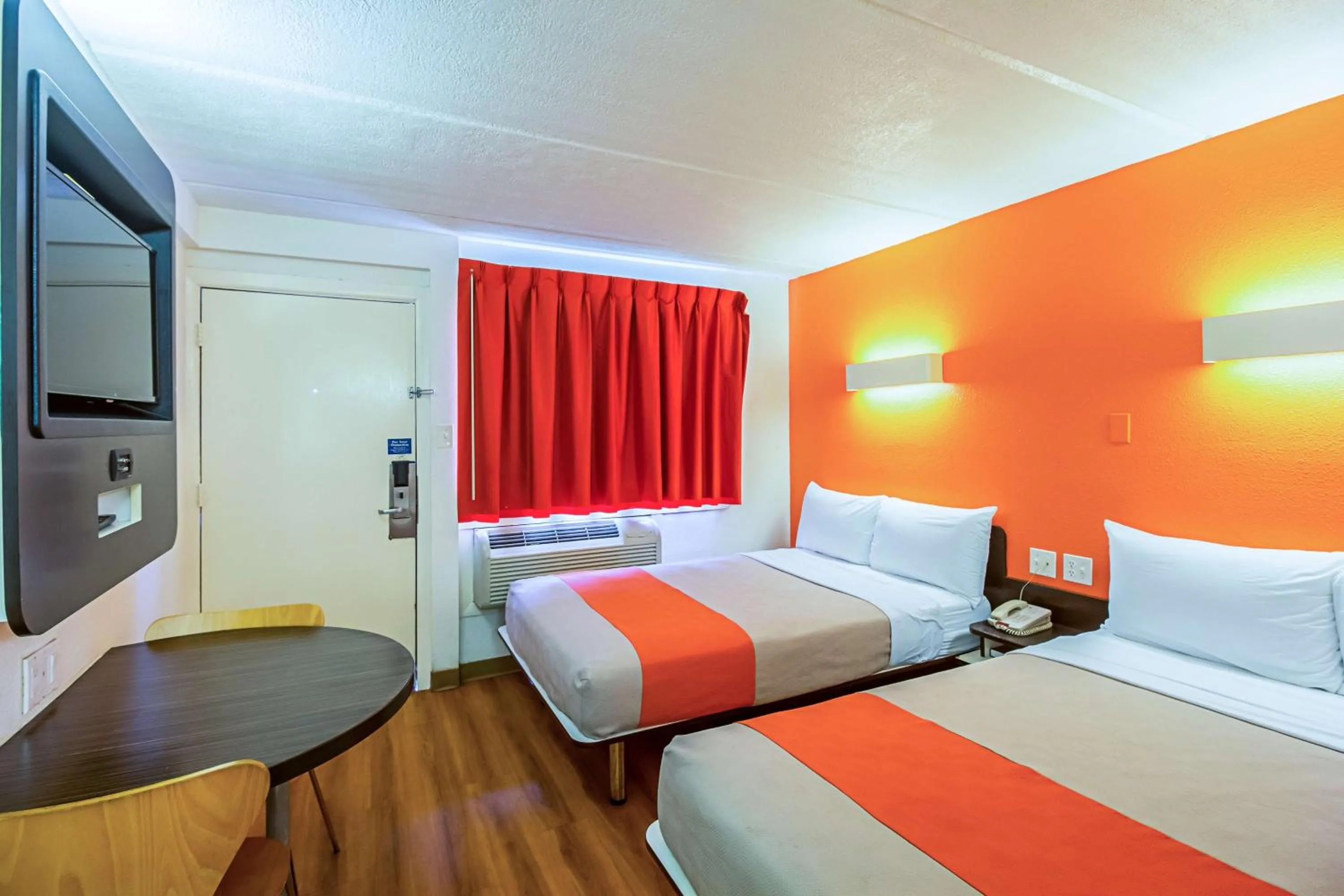 TV and multimedia in Ocean Inn South Padre Island