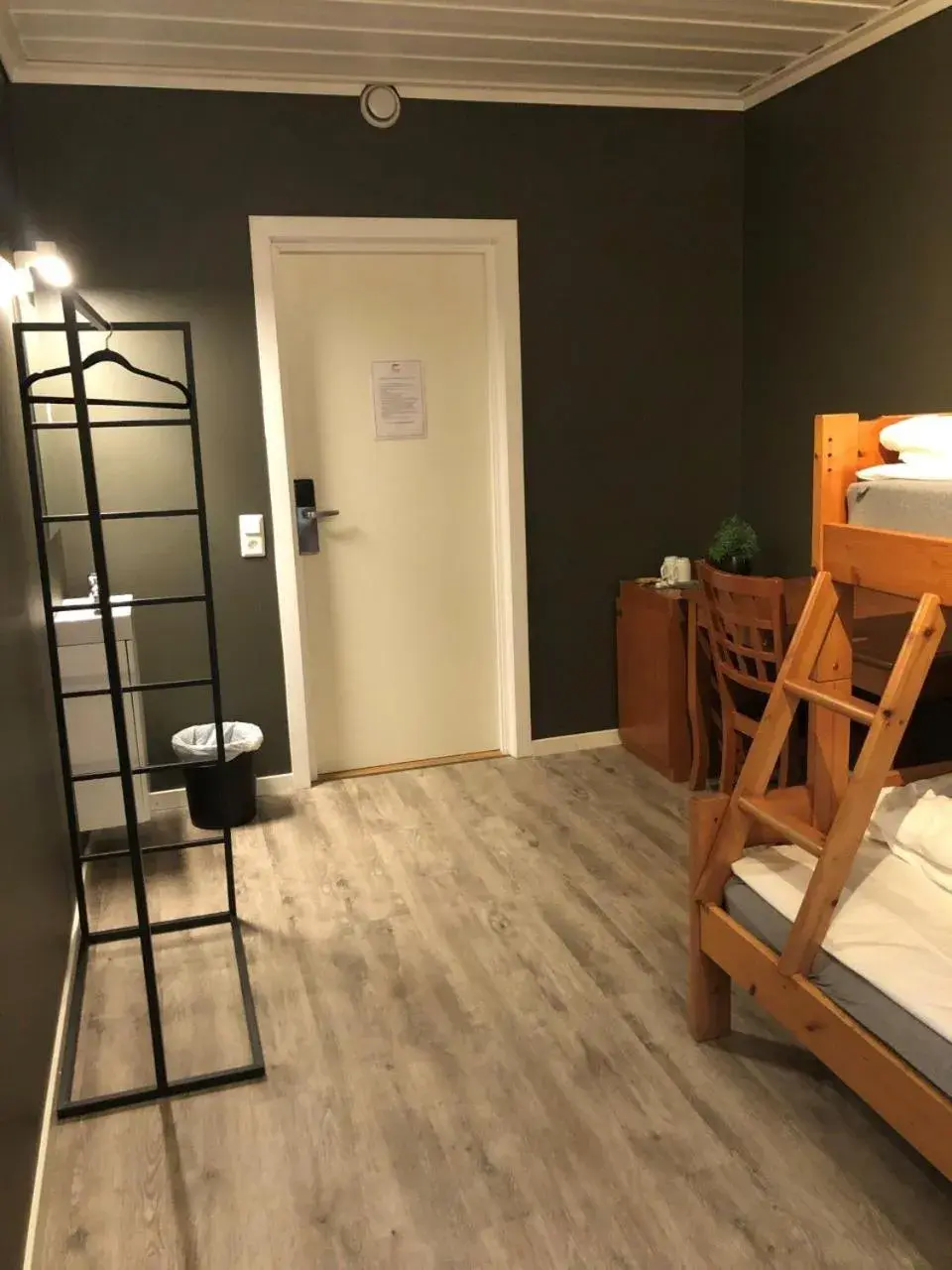 Triple Room with Shared Bathroom in Aktivitetsbyen Gamle Fredrikstad Triple Room with Shared Bathroom in Aktivitetsbyen Gamle Fredrikstad