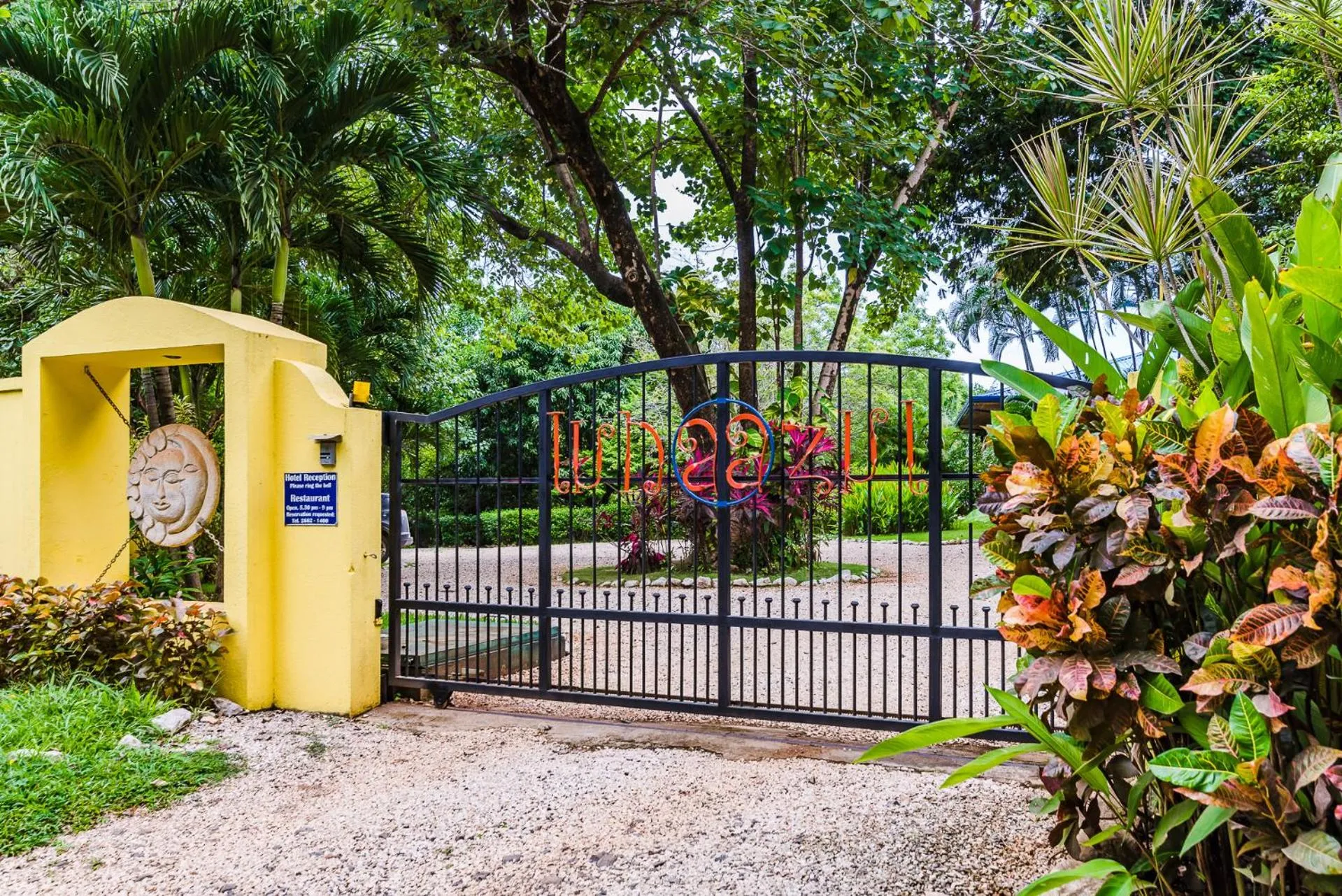 Facade/entrance in Boutique Hotel Luna Azul