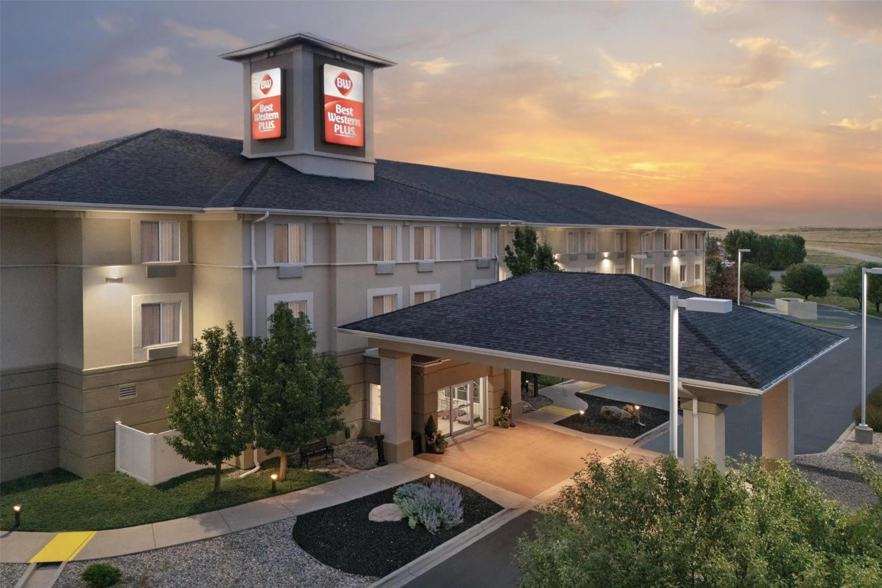 Property building in Best Western Plus Frontier Inn